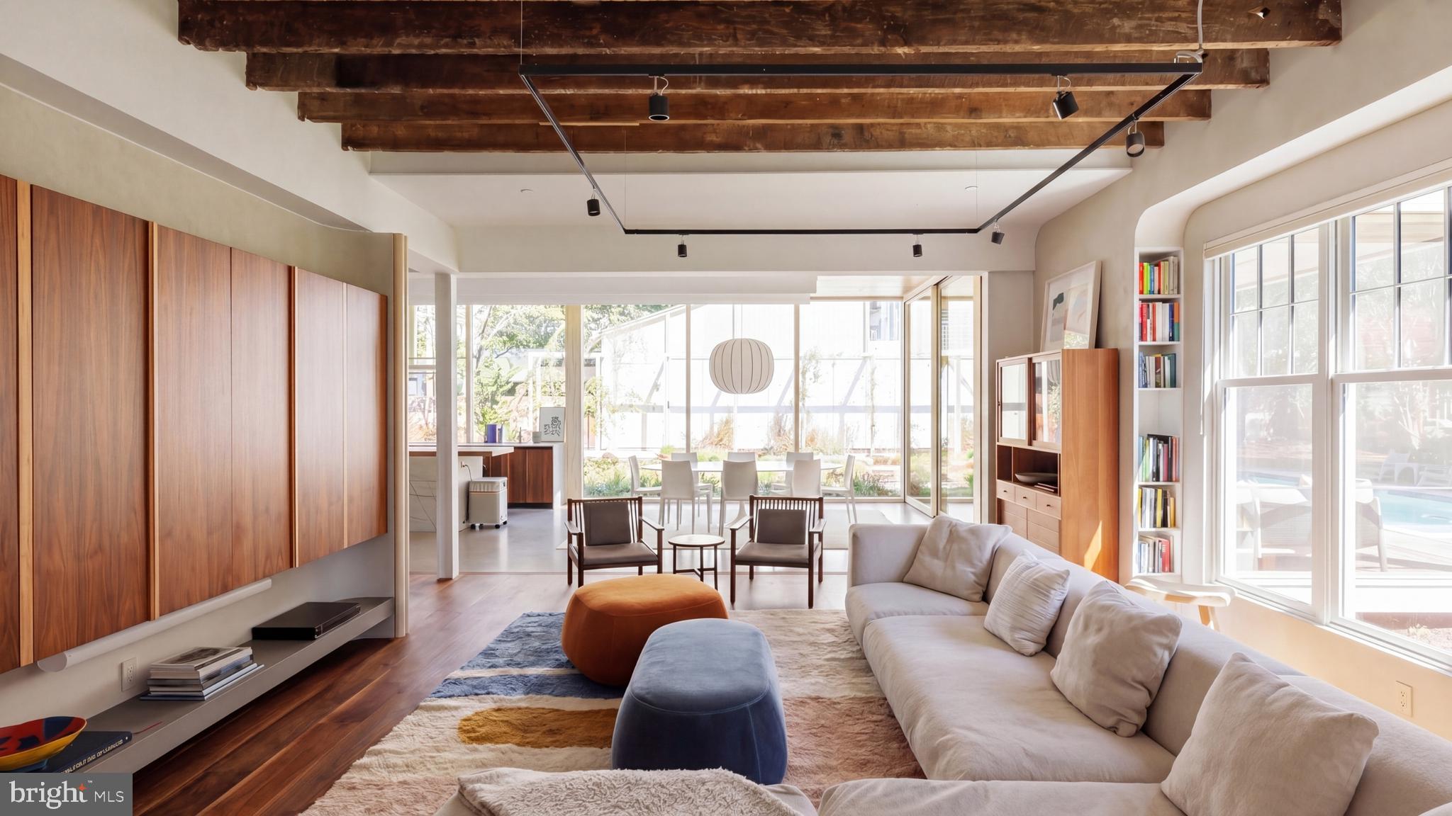 CLEVELAND PARK - Residential