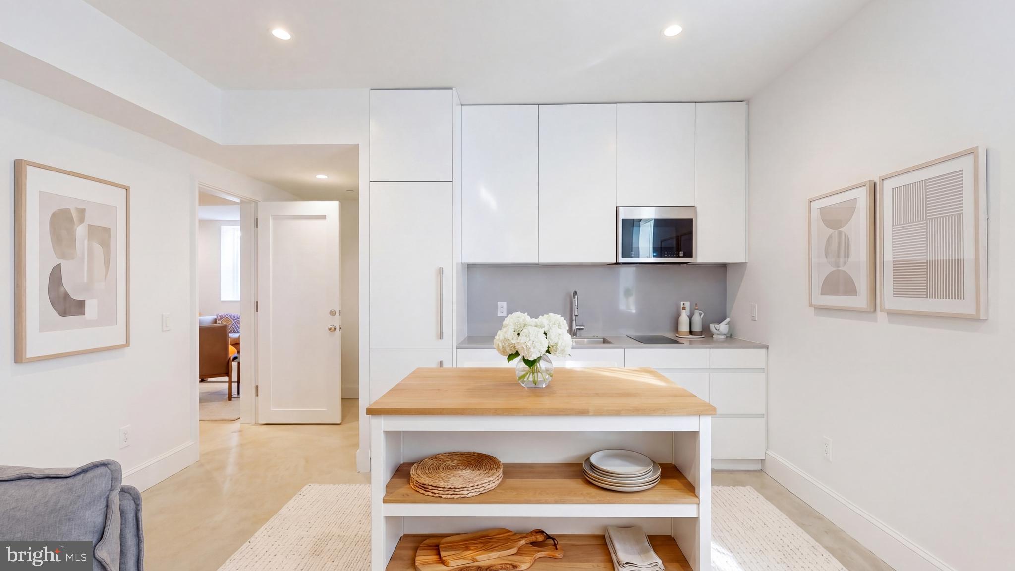 CLEVELAND PARK - Residential