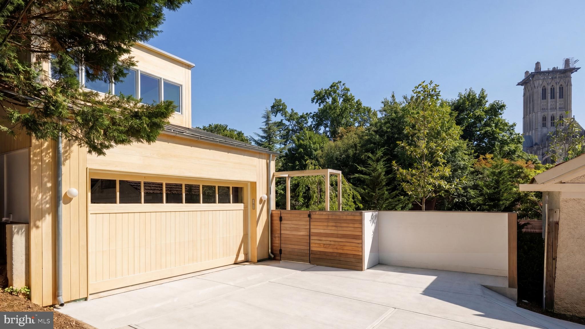 CLEVELAND PARK - Residential