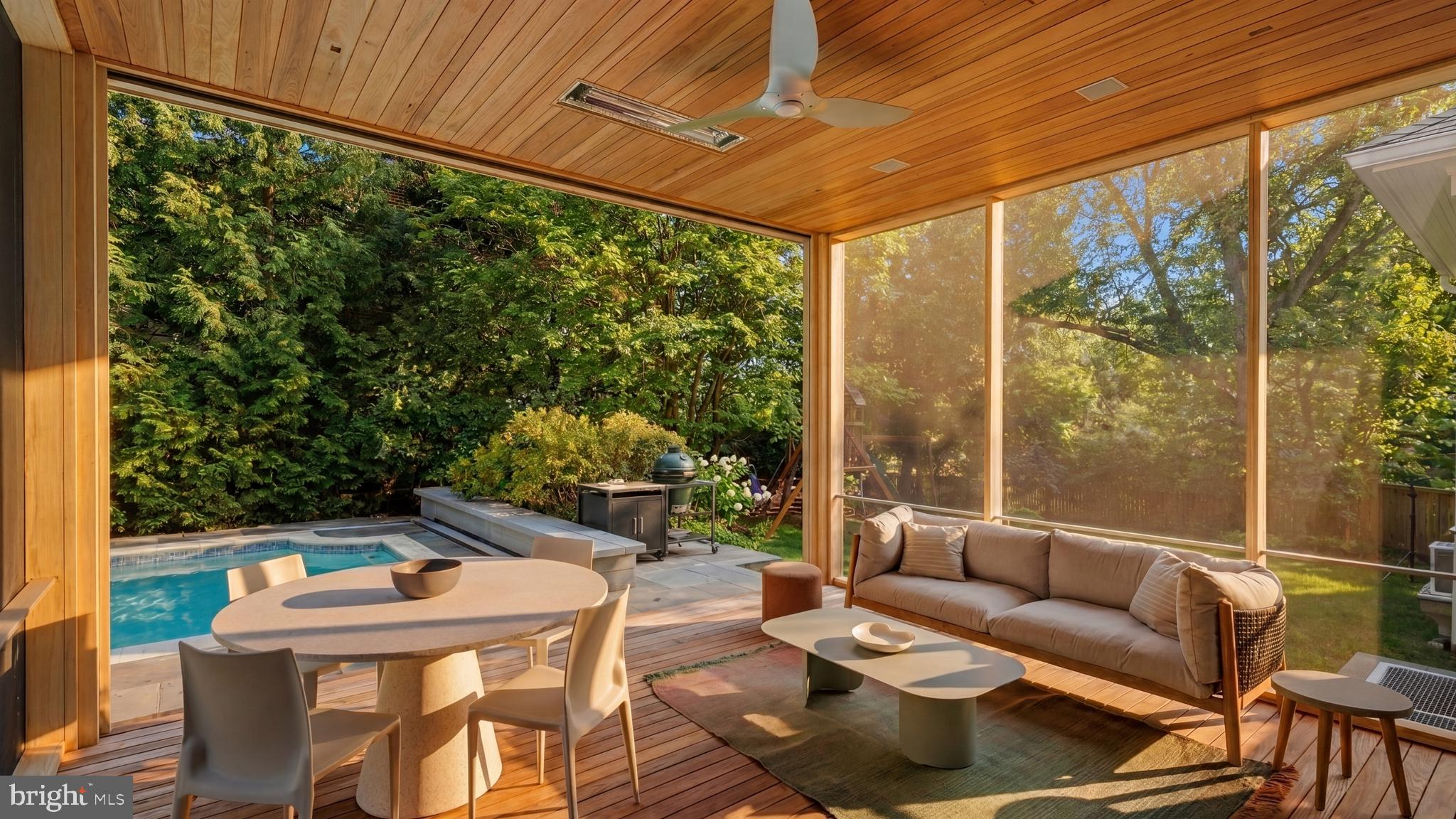 CLEVELAND PARK - Residential