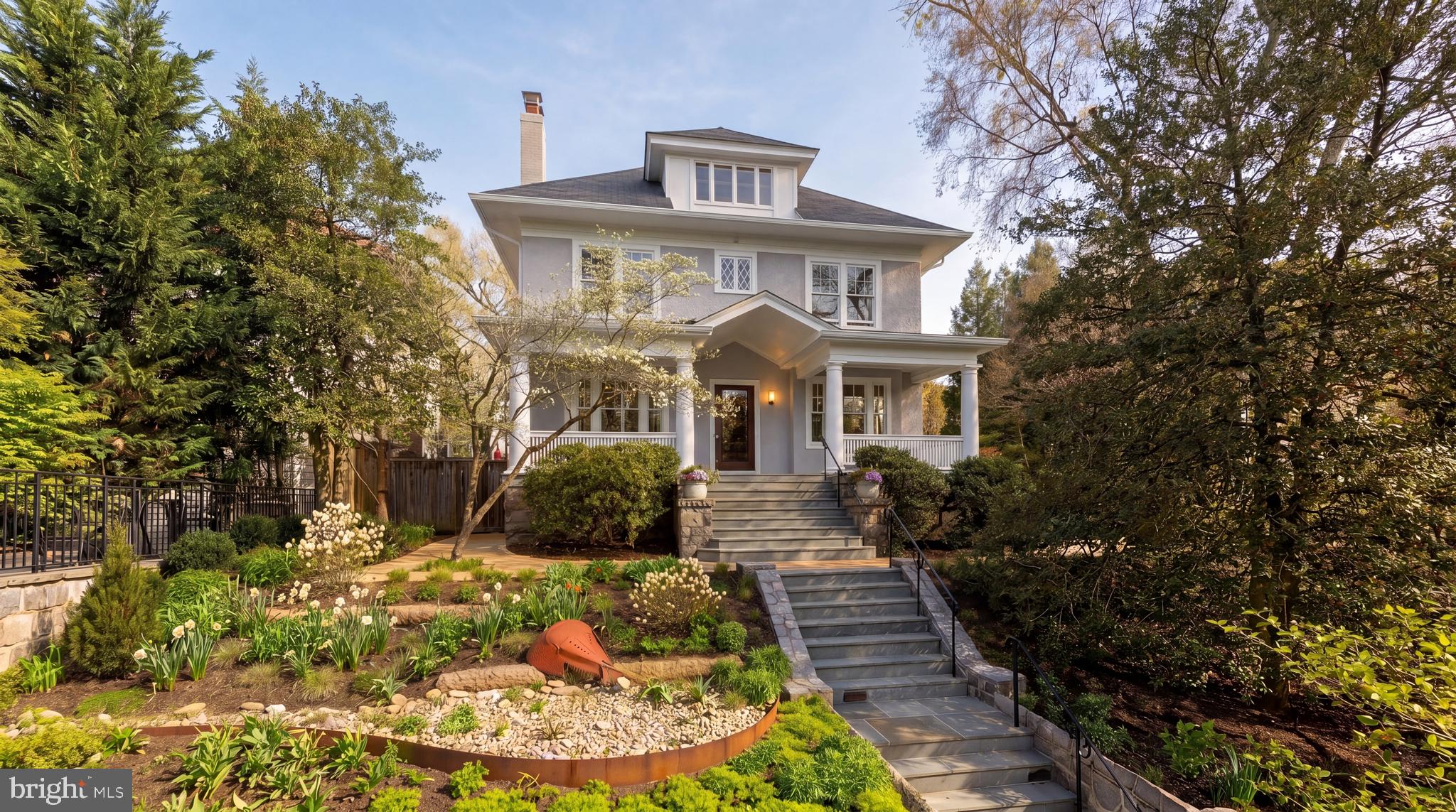 CLEVELAND PARK - Residential