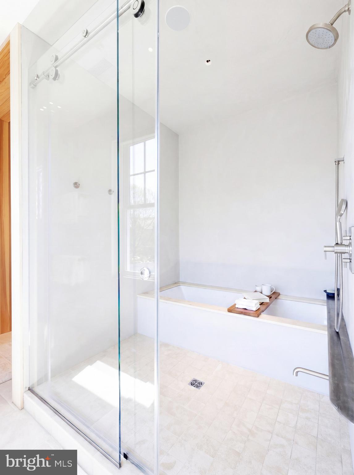 CLEVELAND PARK - Residential