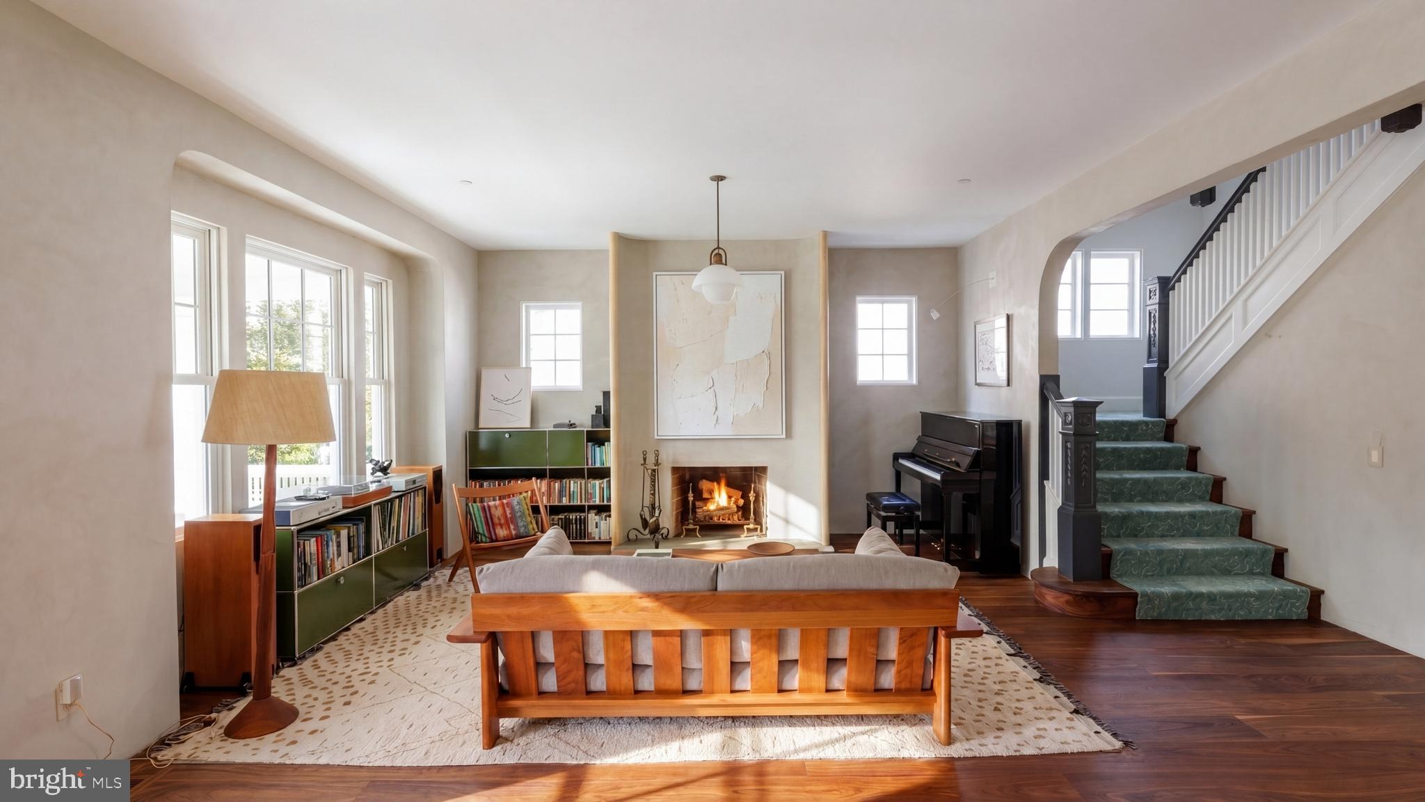 CLEVELAND PARK - Residential