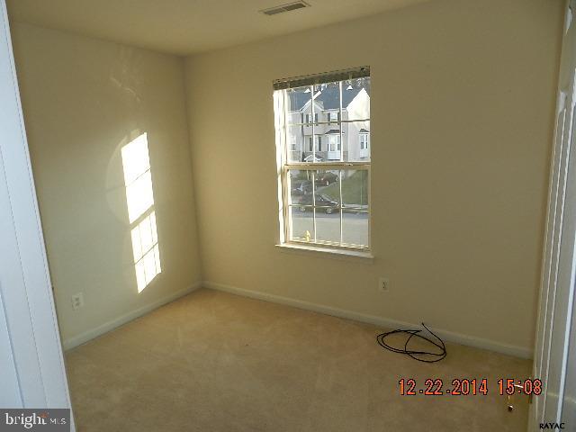 PEACEFIELDS - Residential