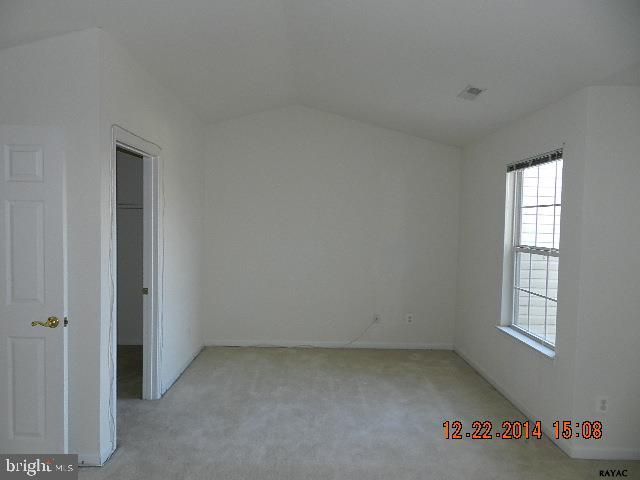 PEACEFIELDS - Residential