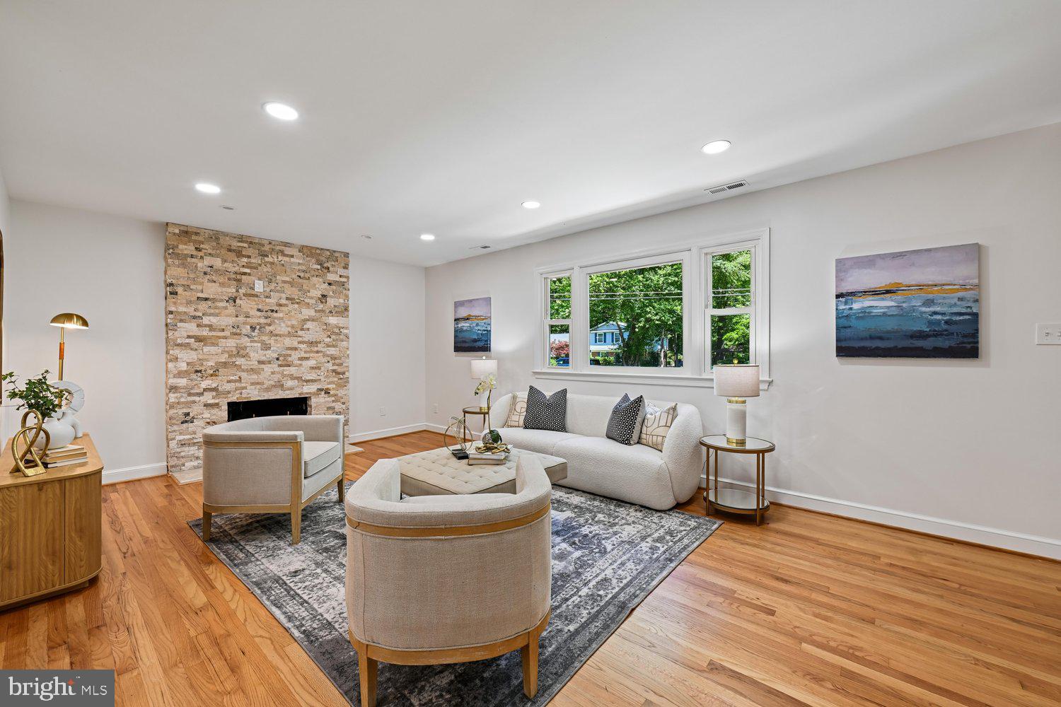 MANTUA - Residential