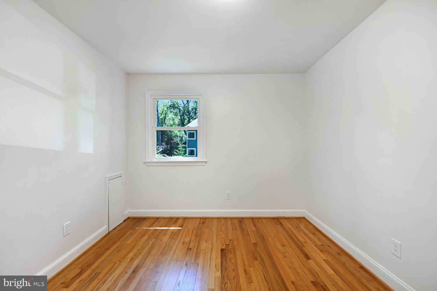 MANTUA - Residential