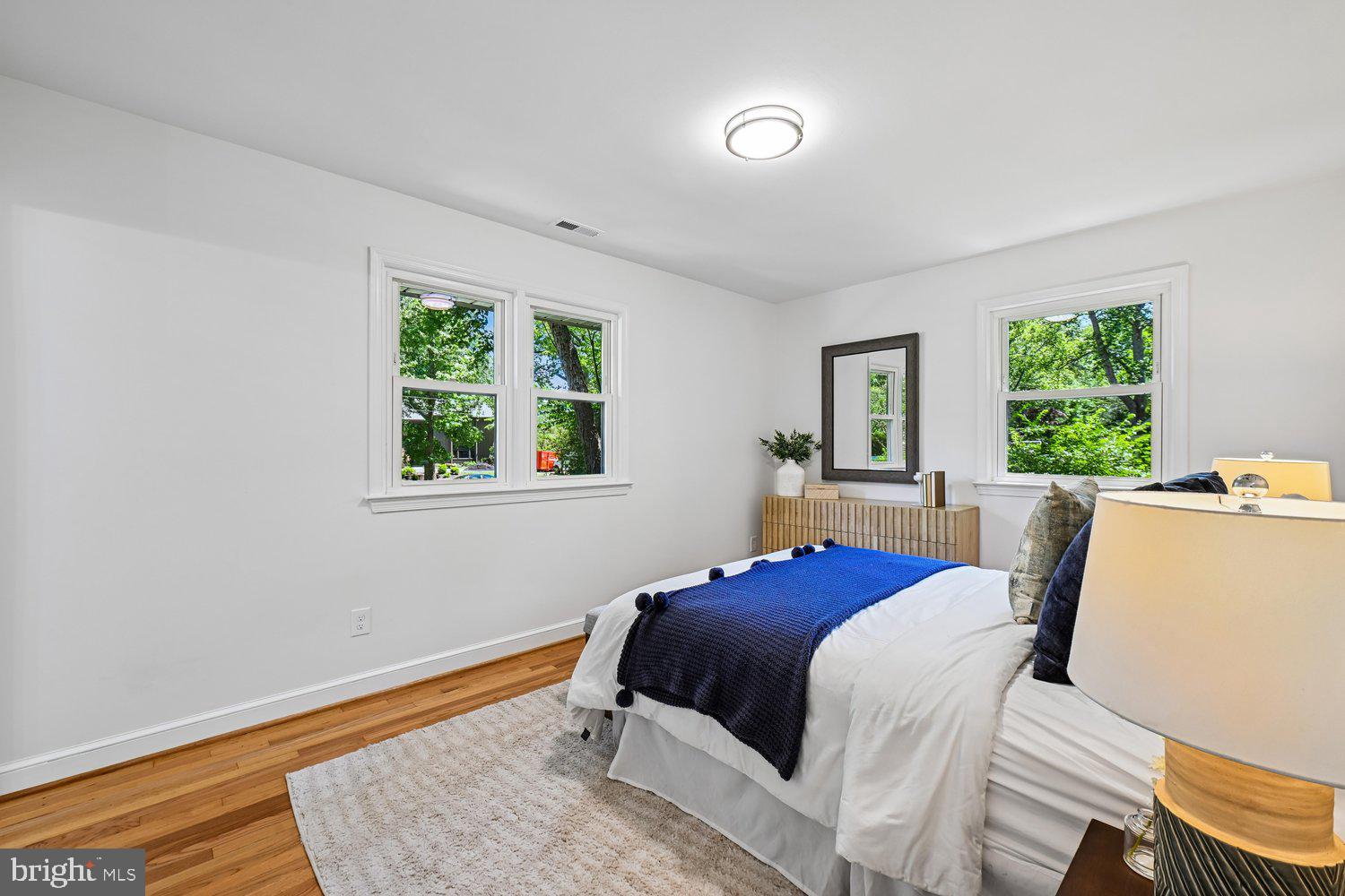 MANTUA - Residential