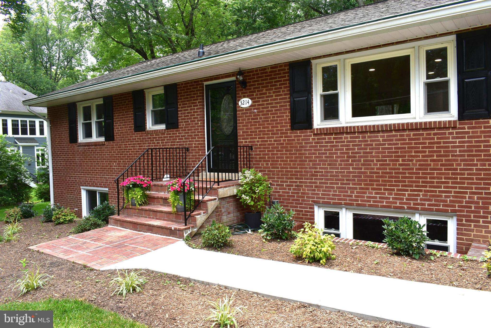 MANTUA - Residential