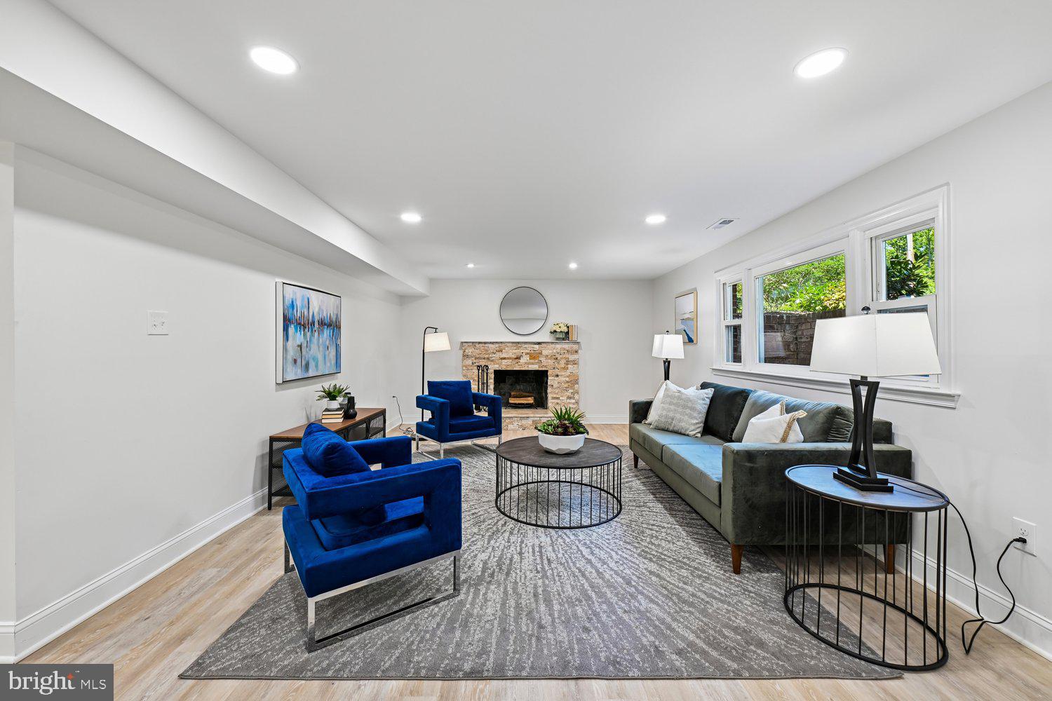 MANTUA - Residential