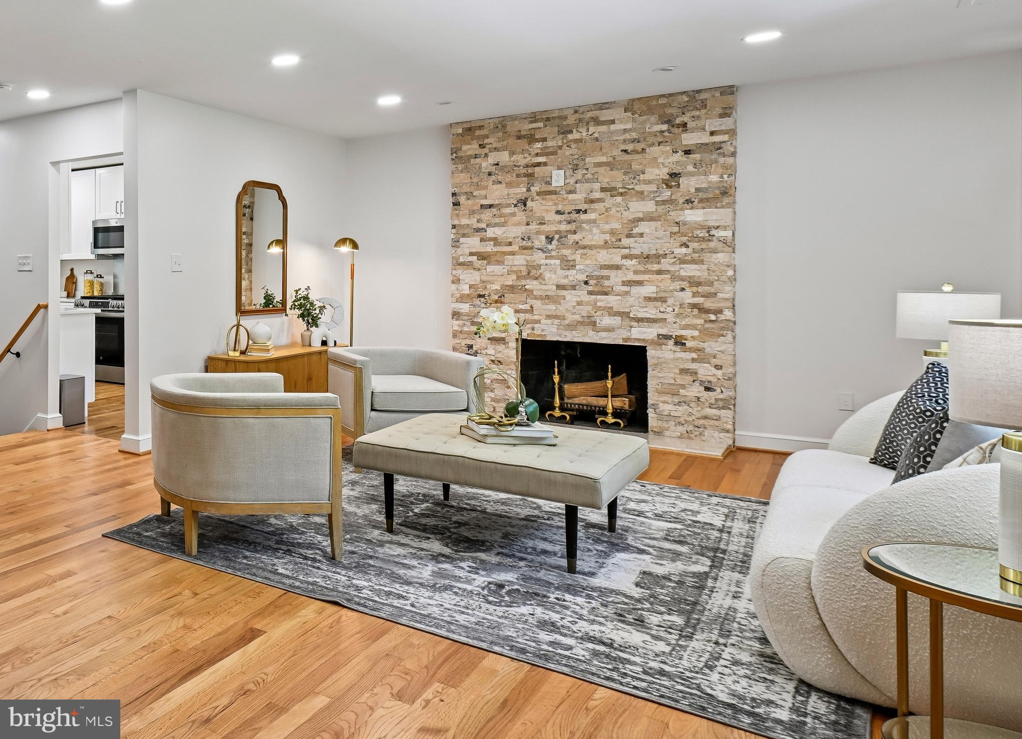 MANTUA - Residential