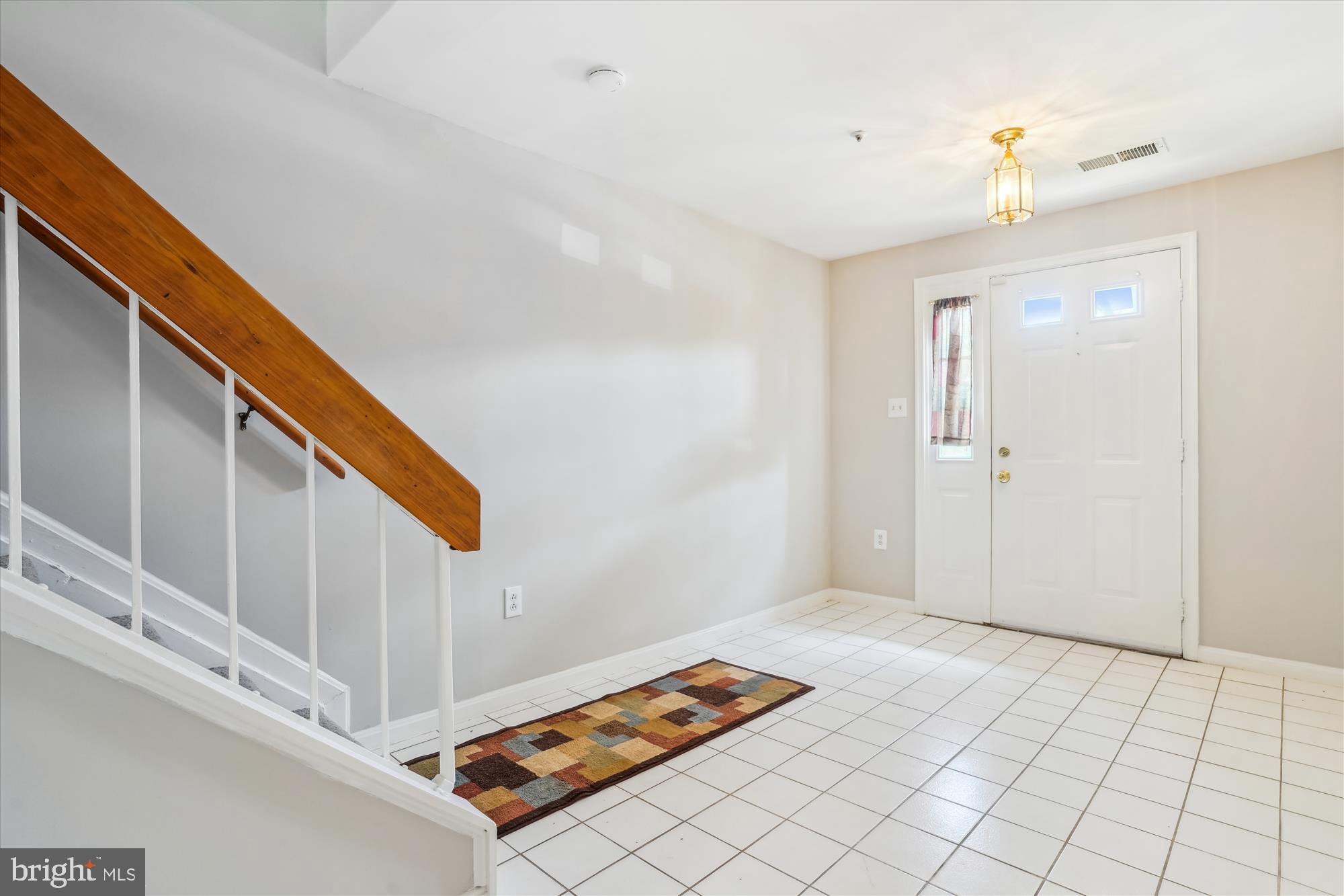 LAUREL LAKES - Residential