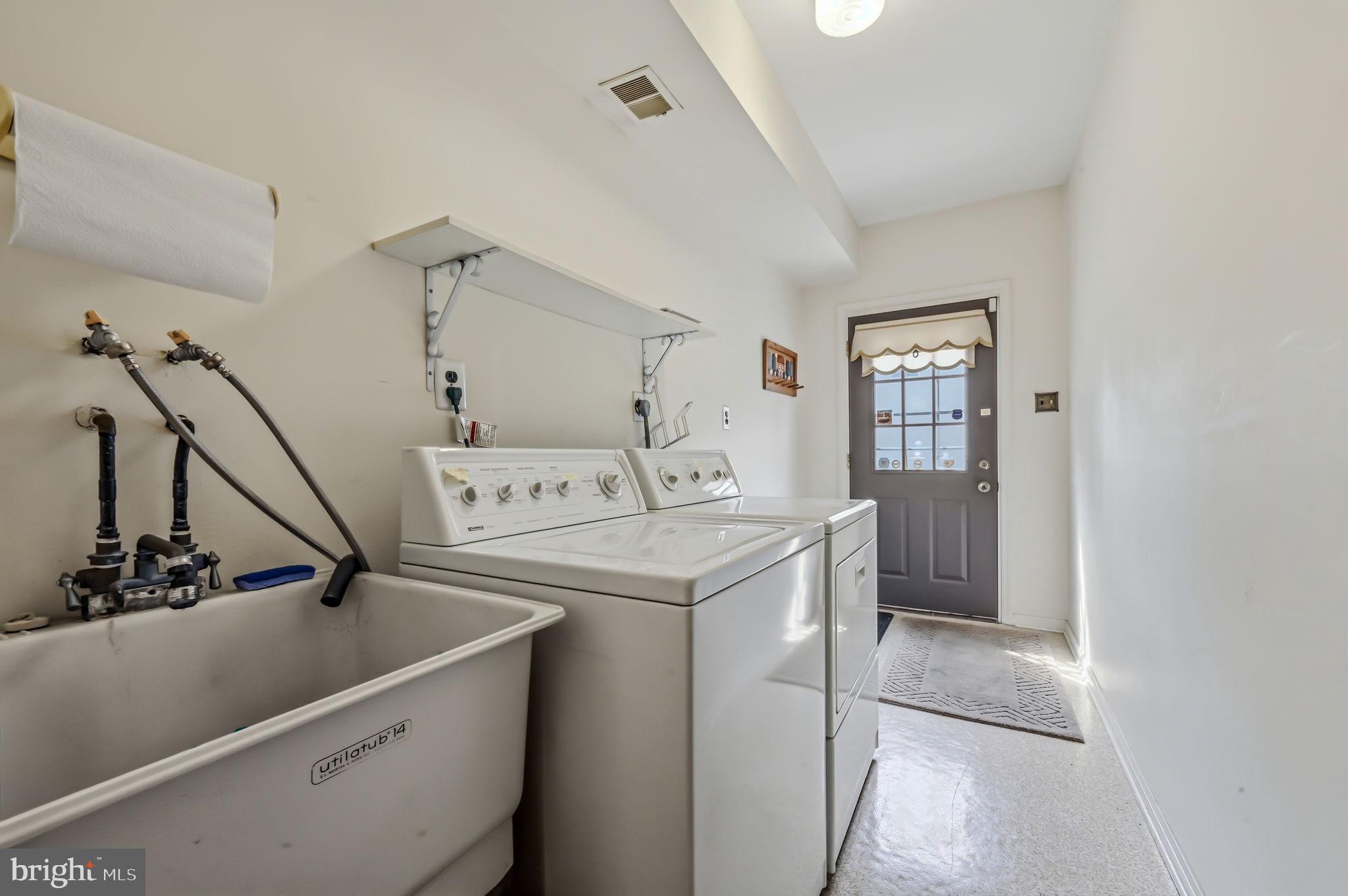 ROCKLAND VIL 1 & 2 - Residential