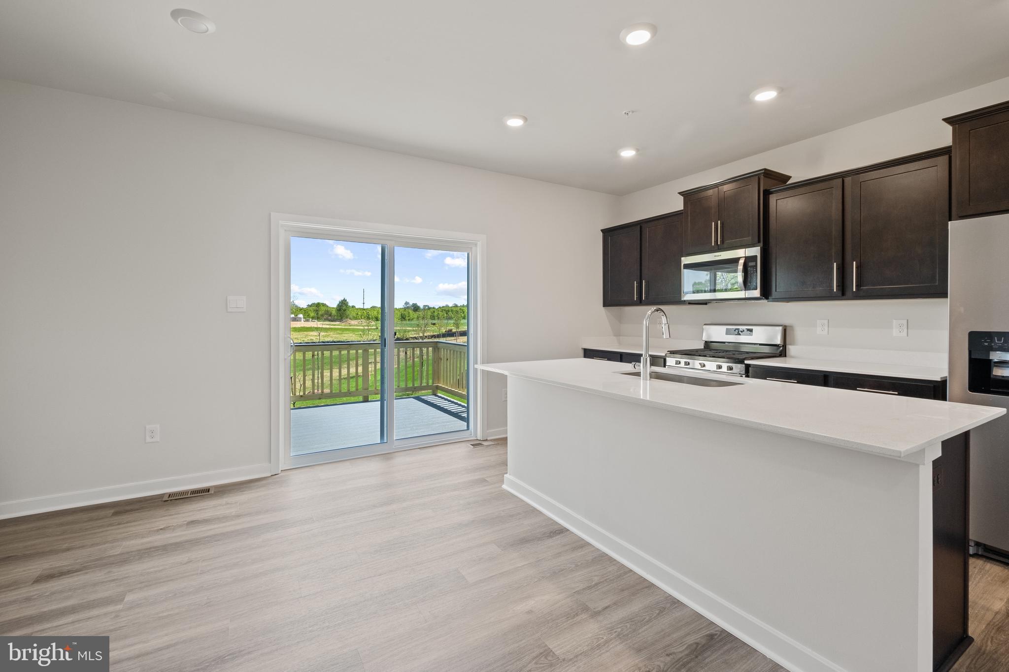 SPRING HILLS - Residential