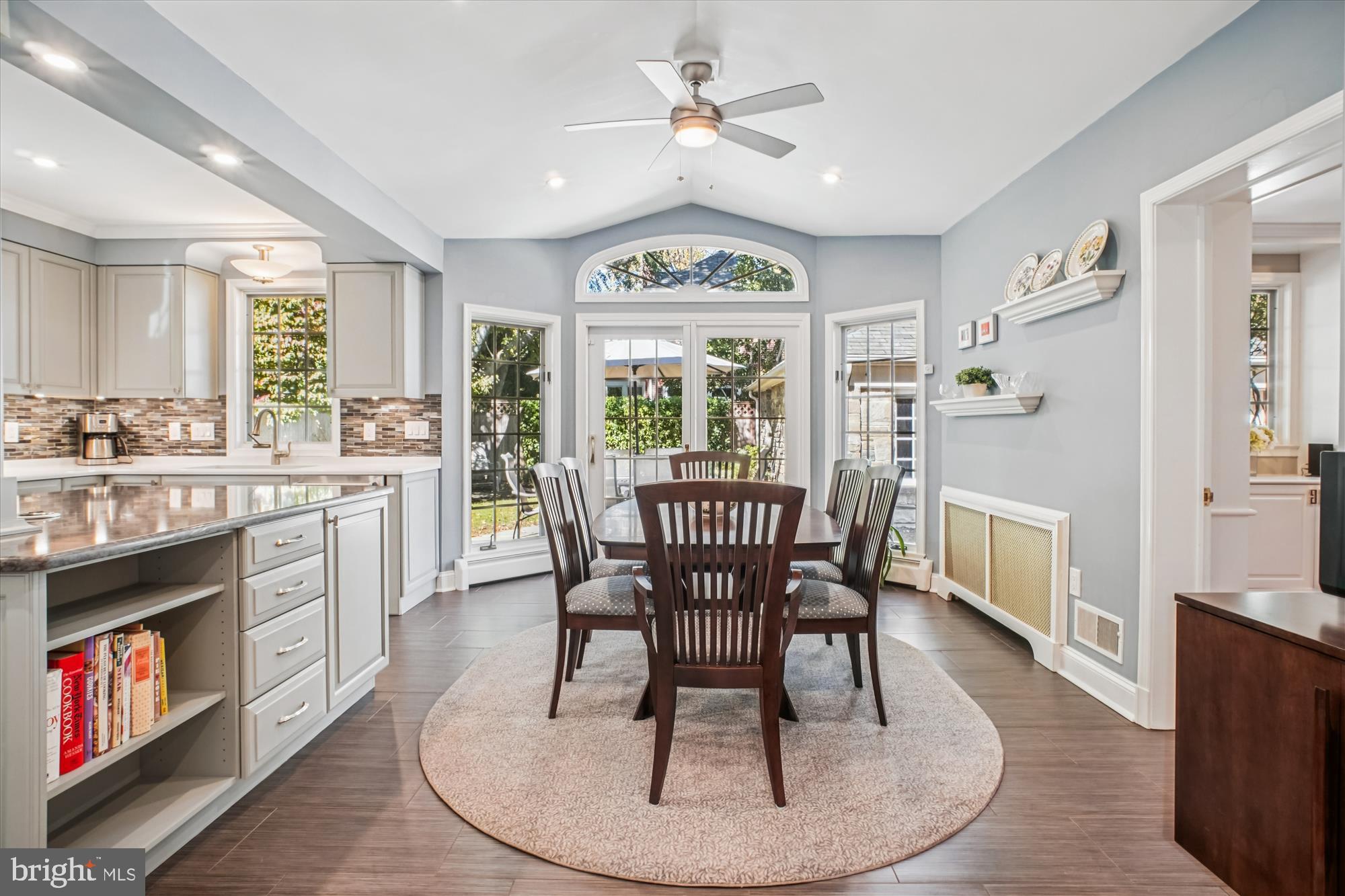 BRADLEY HILLS - Residential
