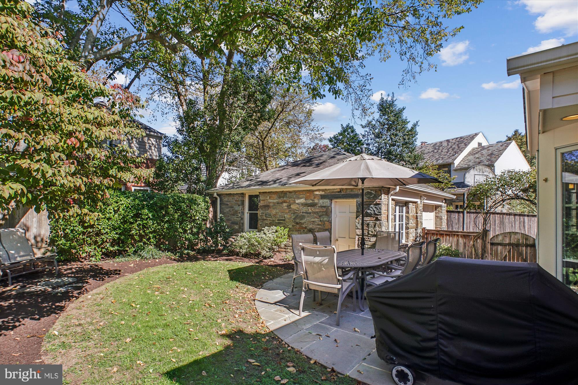 BRADLEY HILLS - Residential