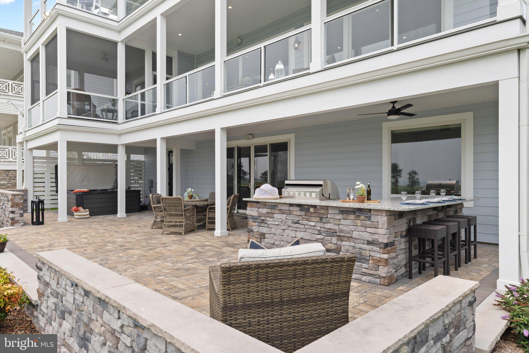 PENINSULA - Residential