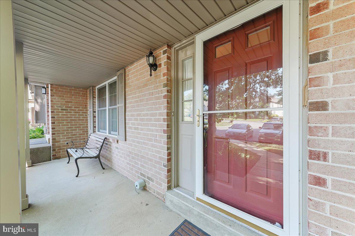 LONGWOOD CROSSING - Residential