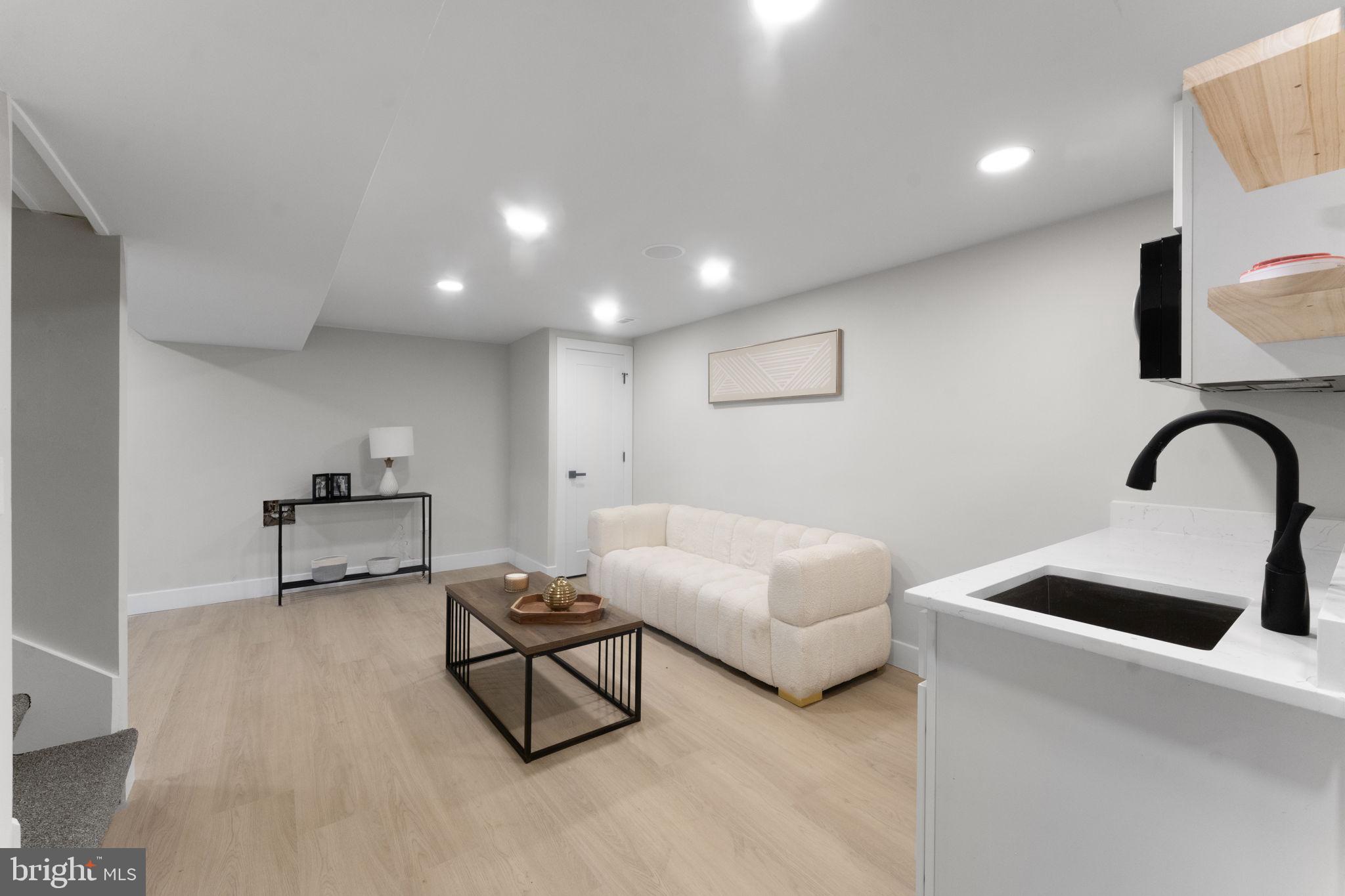 GR CAPITOL HEIGHTS - Residential