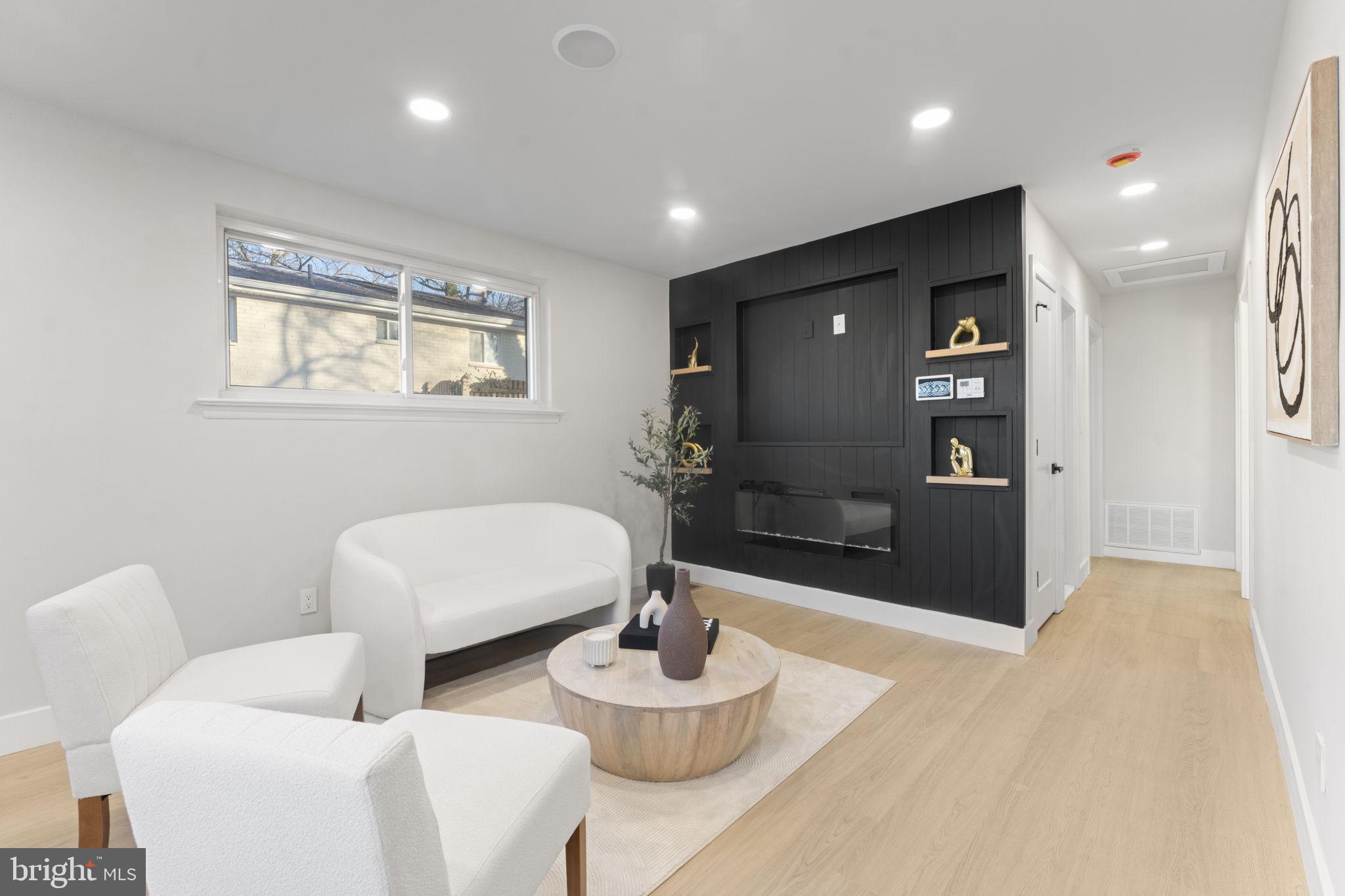 GR CAPITOL HEIGHTS - Residential