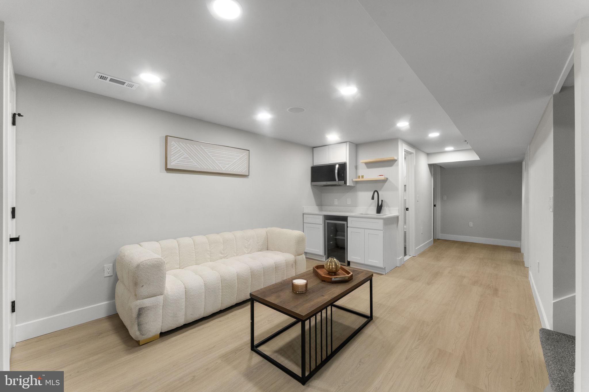GR CAPITOL HEIGHTS - Residential