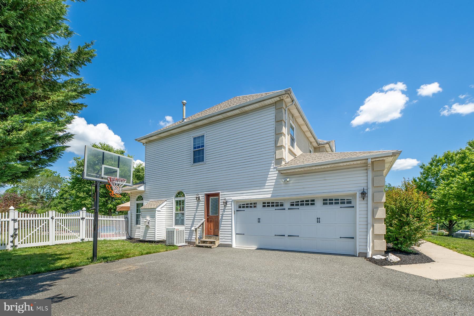 SUMMER HILL - Residential
