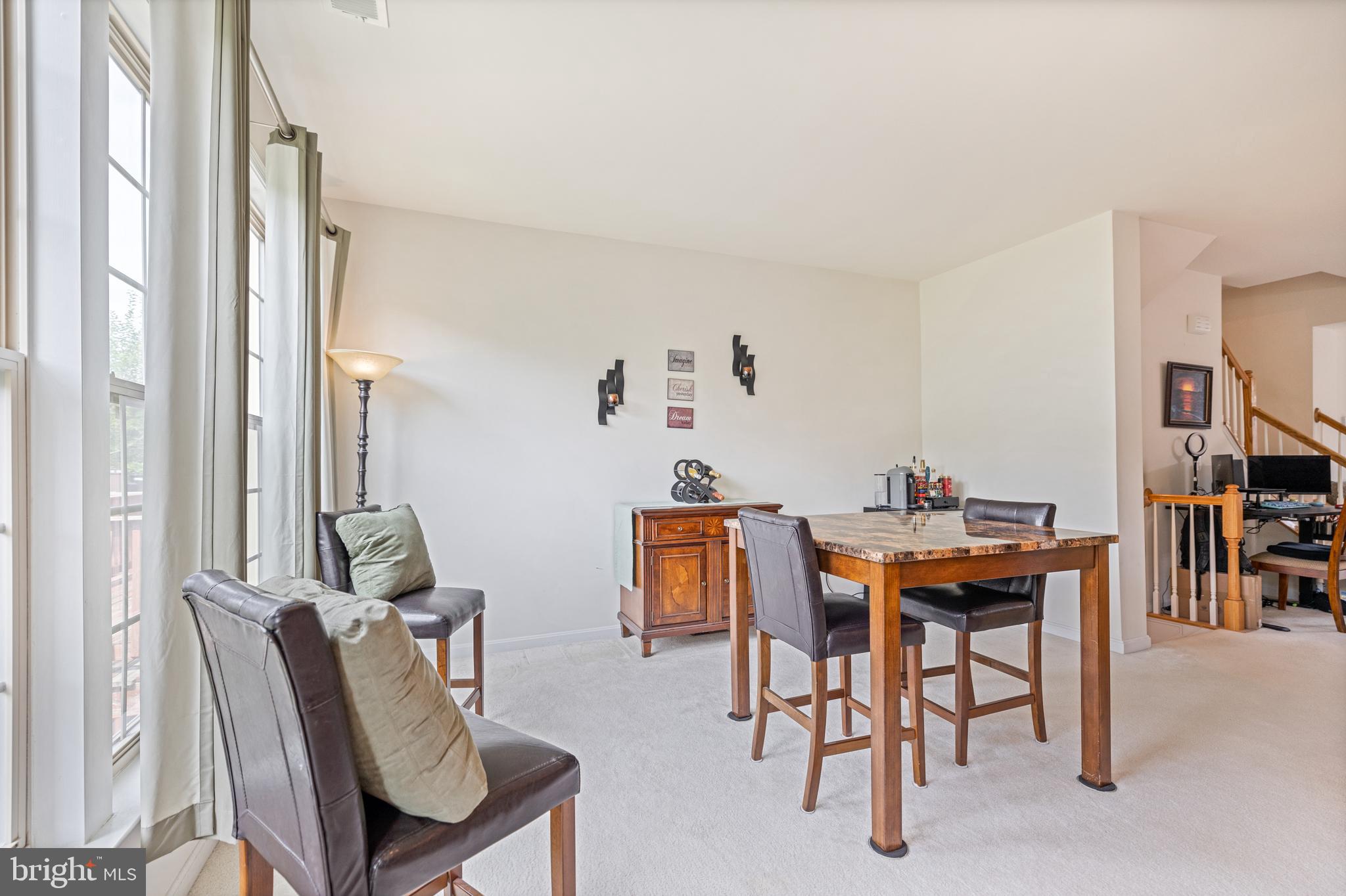 ALEXANDERS CHASE - Residential