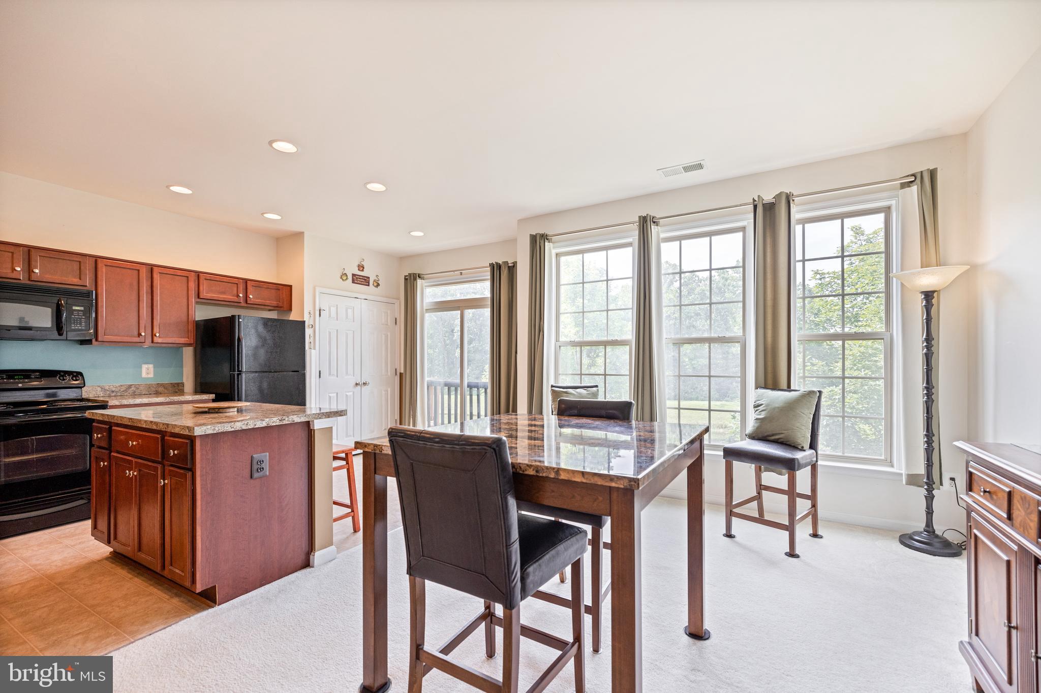 ALEXANDERS CHASE - Residential
