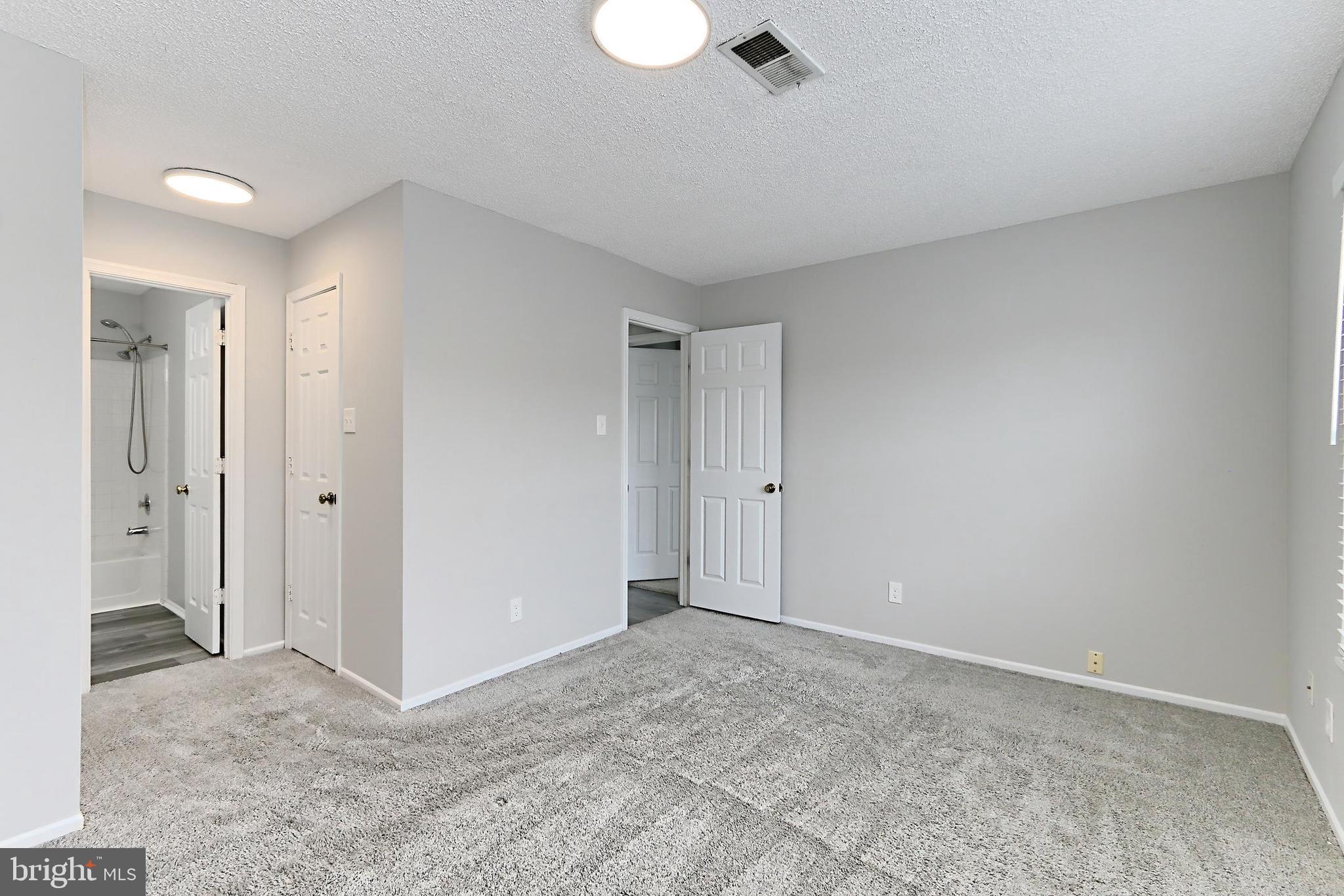 FOX CHASE/EXETER - Residential Lease
