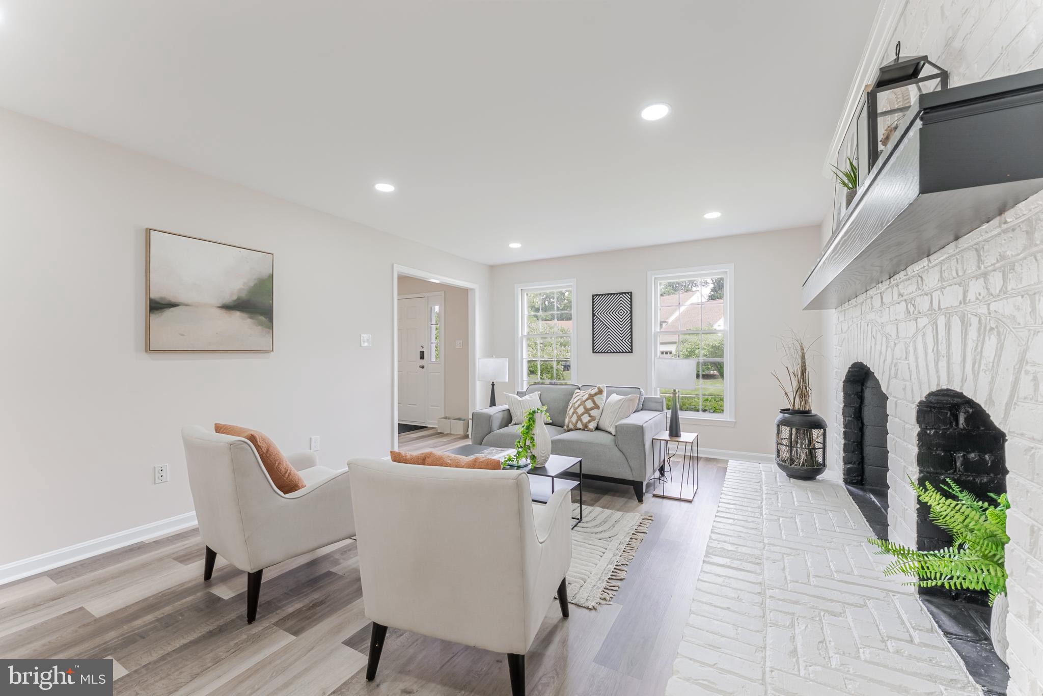 BURKEWOOD GLENN - Residential