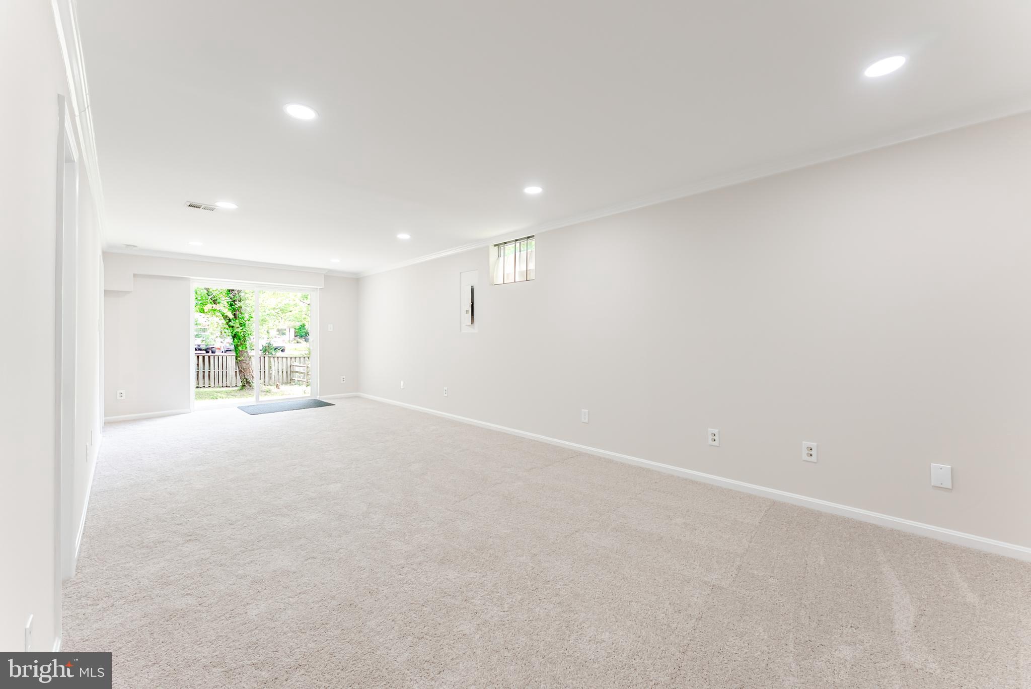 BURKEWOOD GLENN - Residential