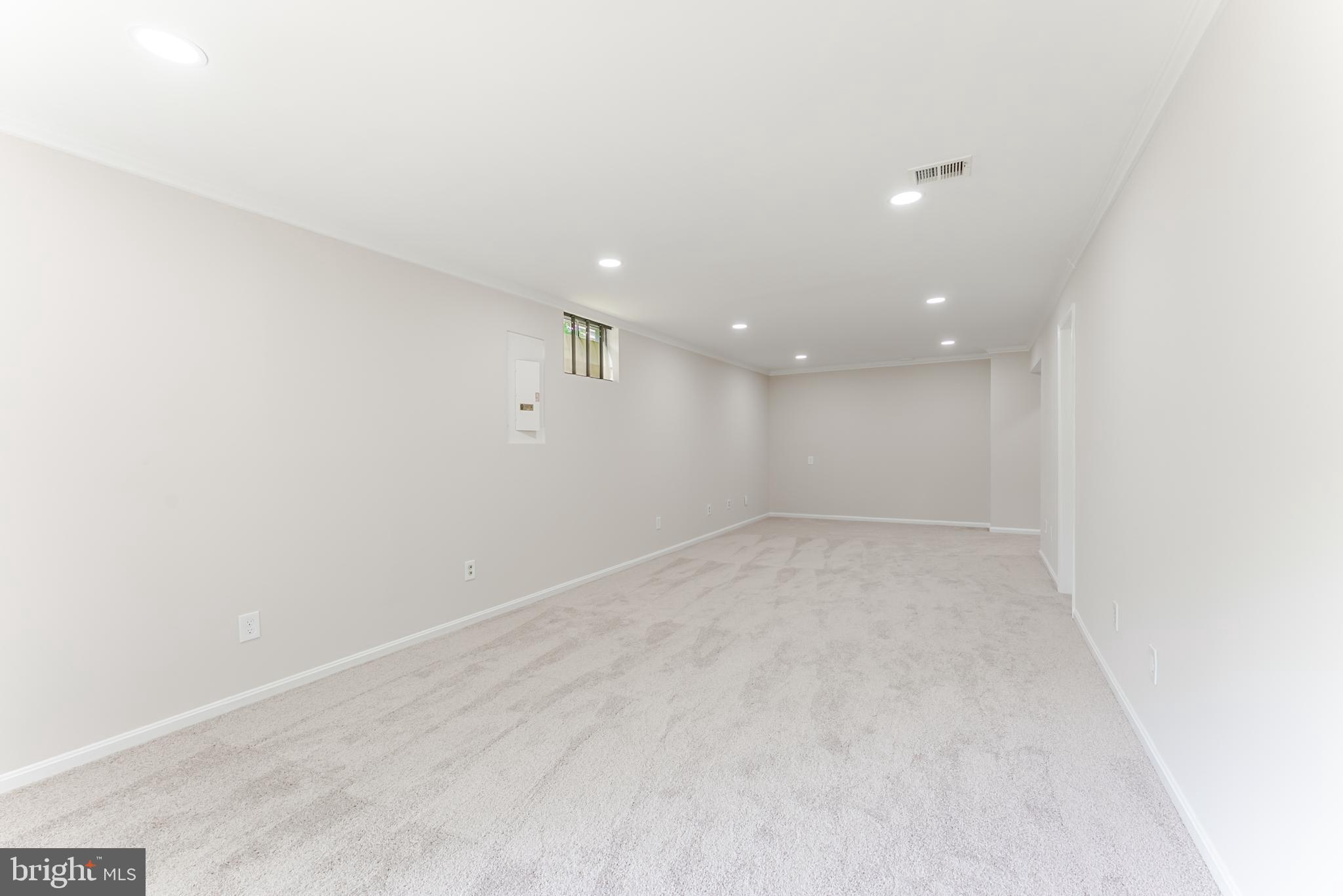 BURKEWOOD GLENN - Residential