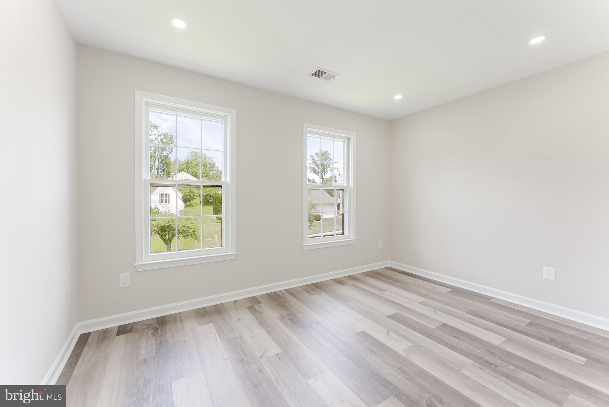 BURKEWOOD GLENN - Residential