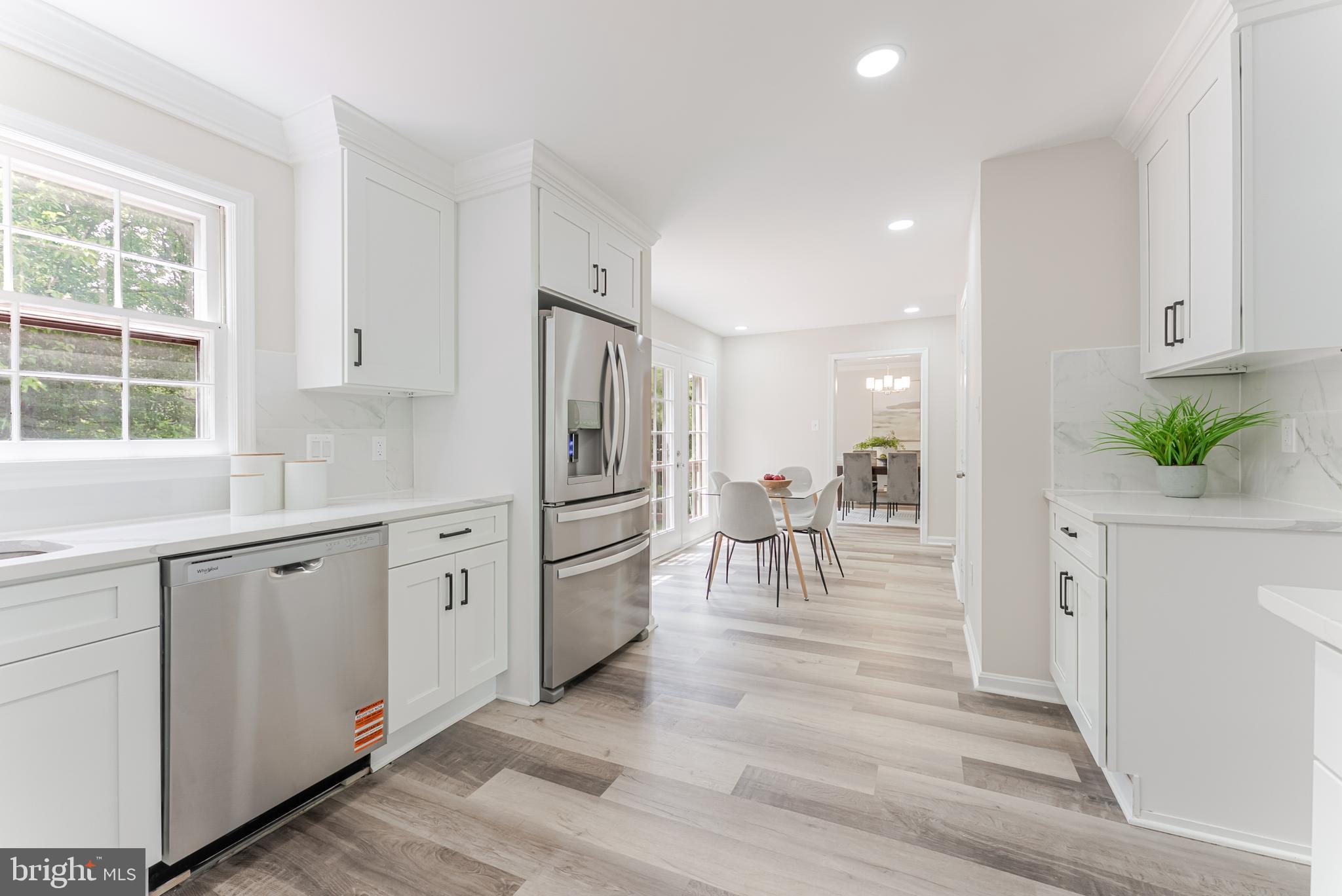 BURKEWOOD GLENN - Residential