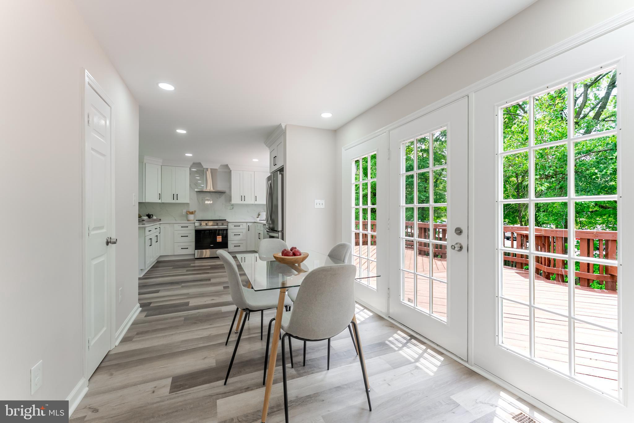 BURKEWOOD GLENN - Residential