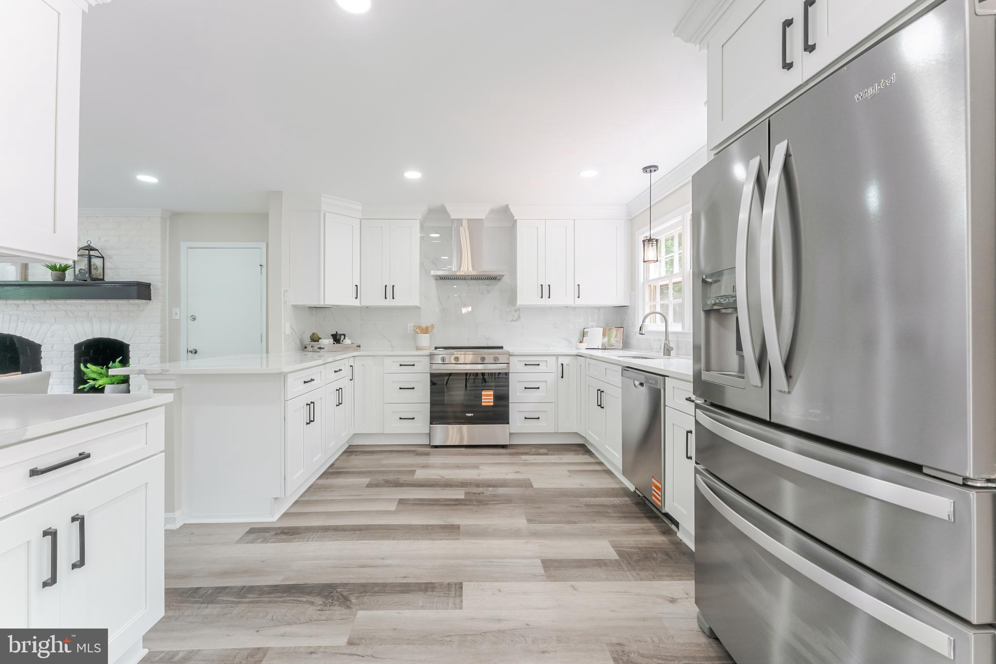 BURKEWOOD GLENN - Residential