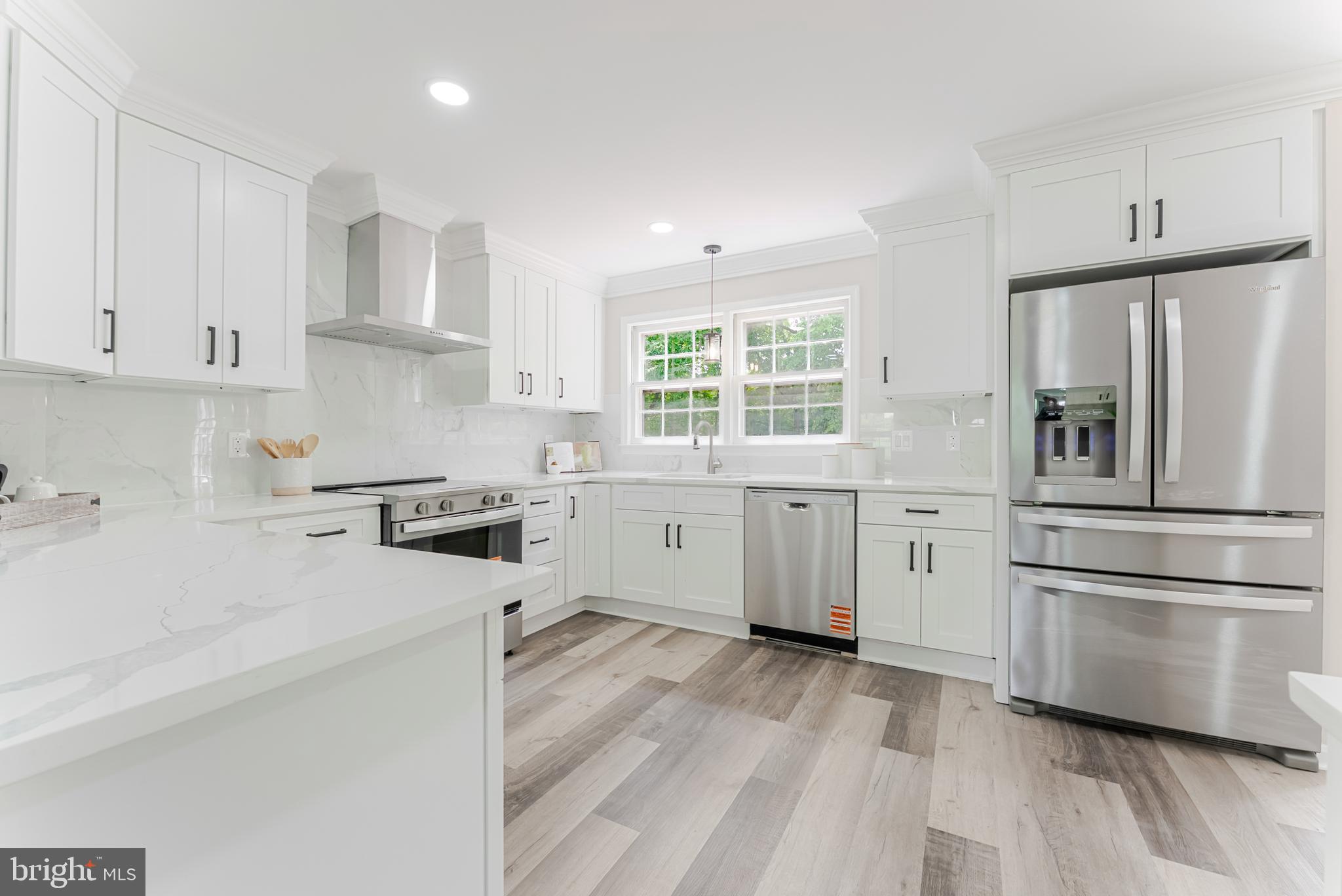 BURKEWOOD GLENN - Residential