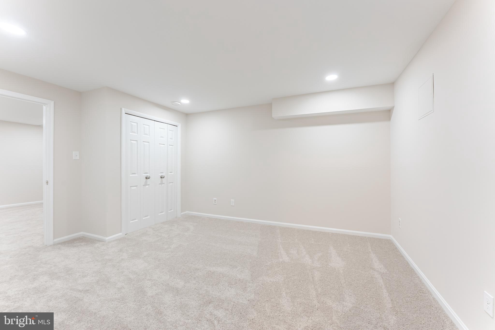 BURKEWOOD GLENN - Residential