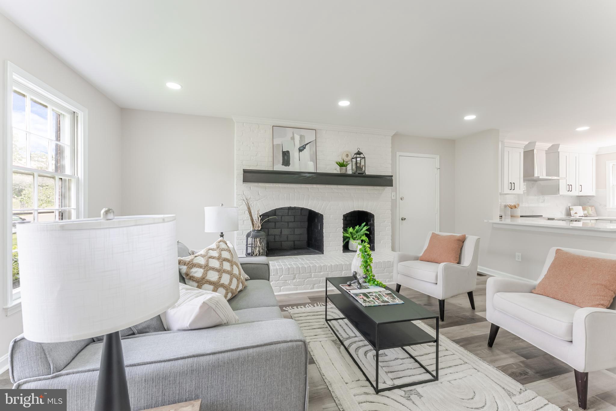 BURKEWOOD GLENN - Residential