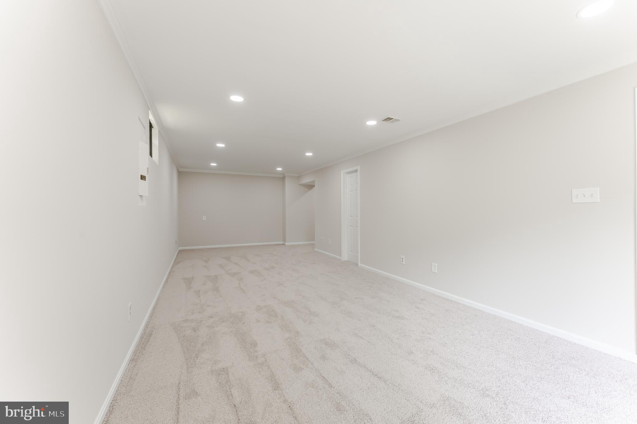 BURKEWOOD GLENN - Residential