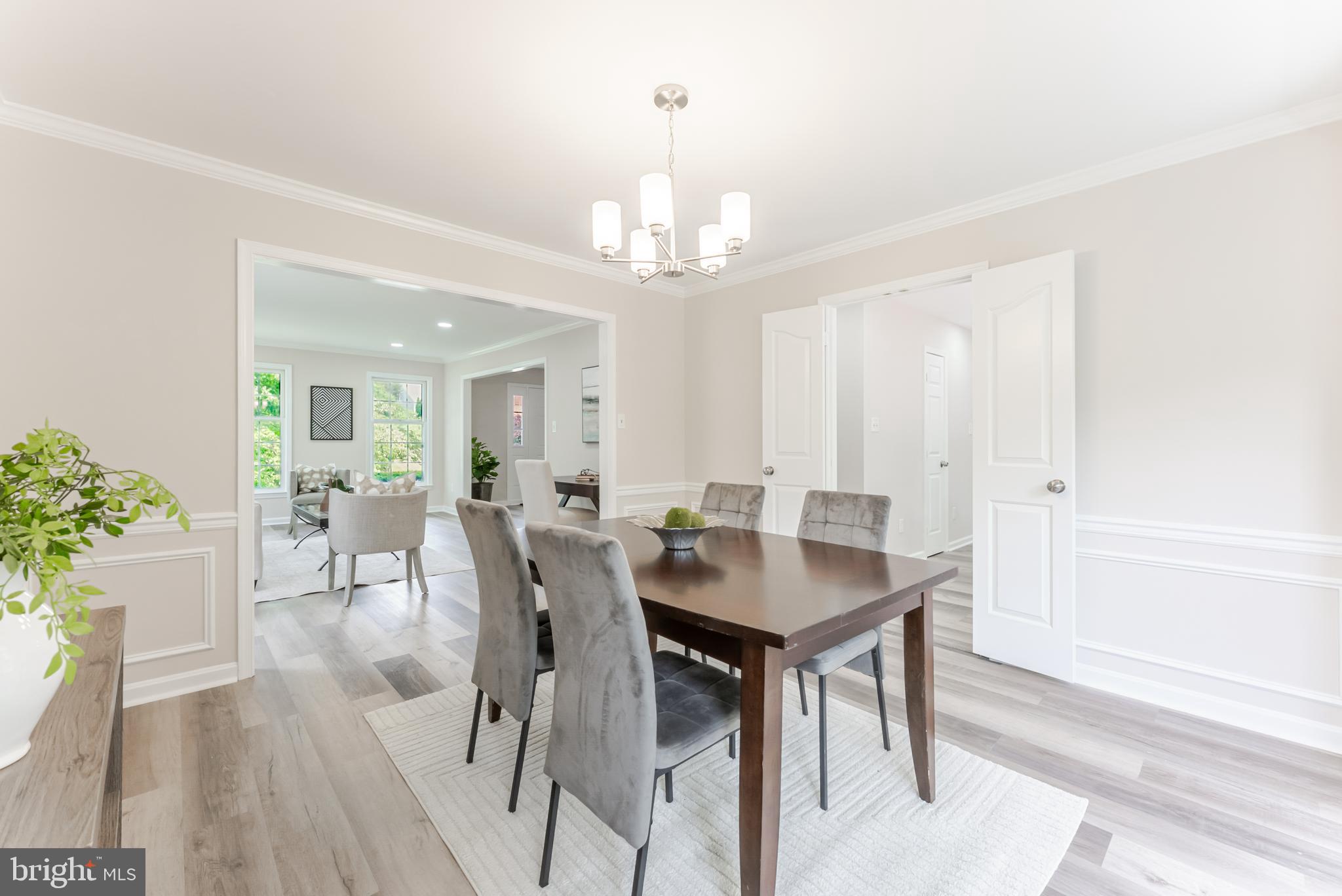 BURKEWOOD GLENN - Residential