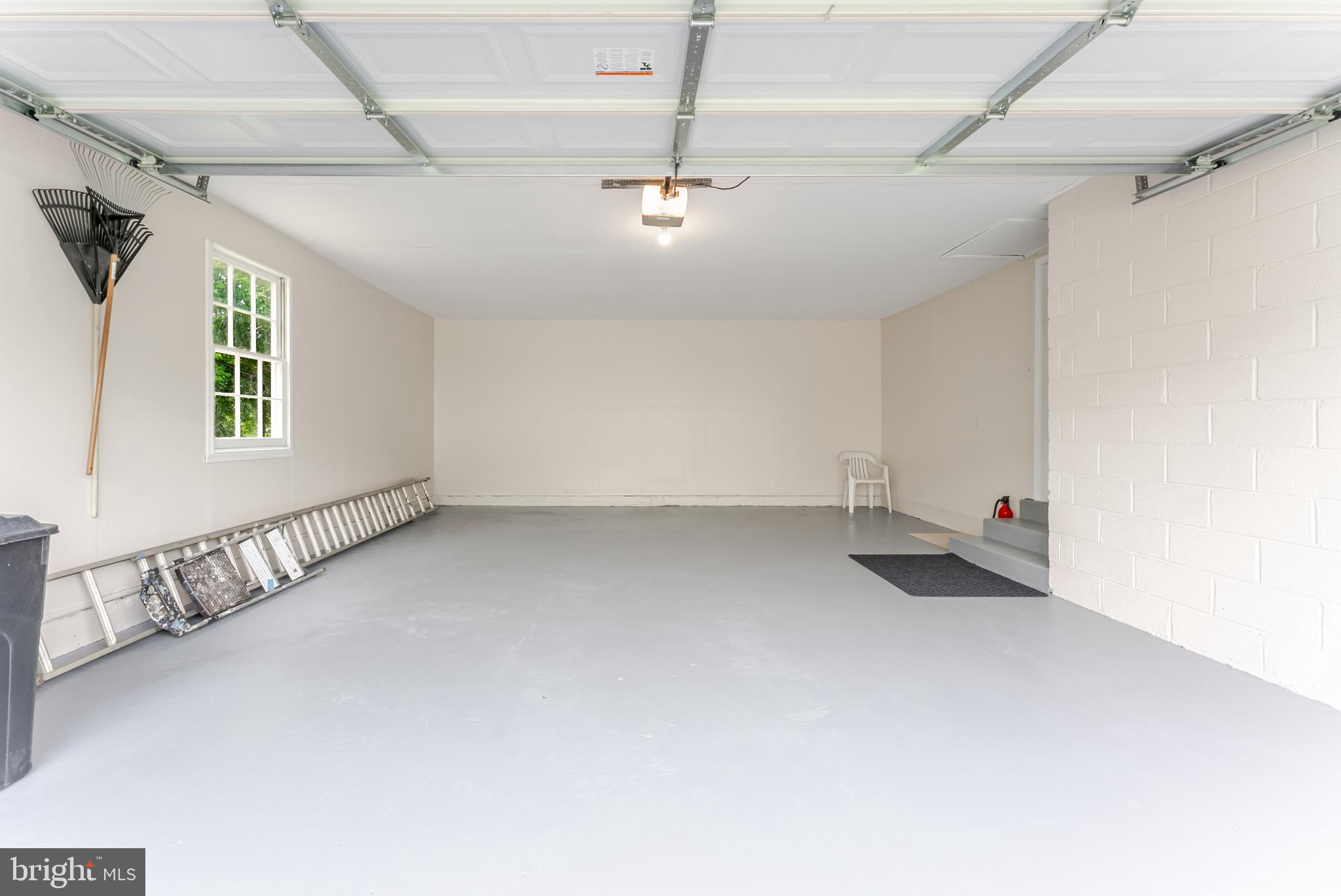 BURKEWOOD GLENN - Residential