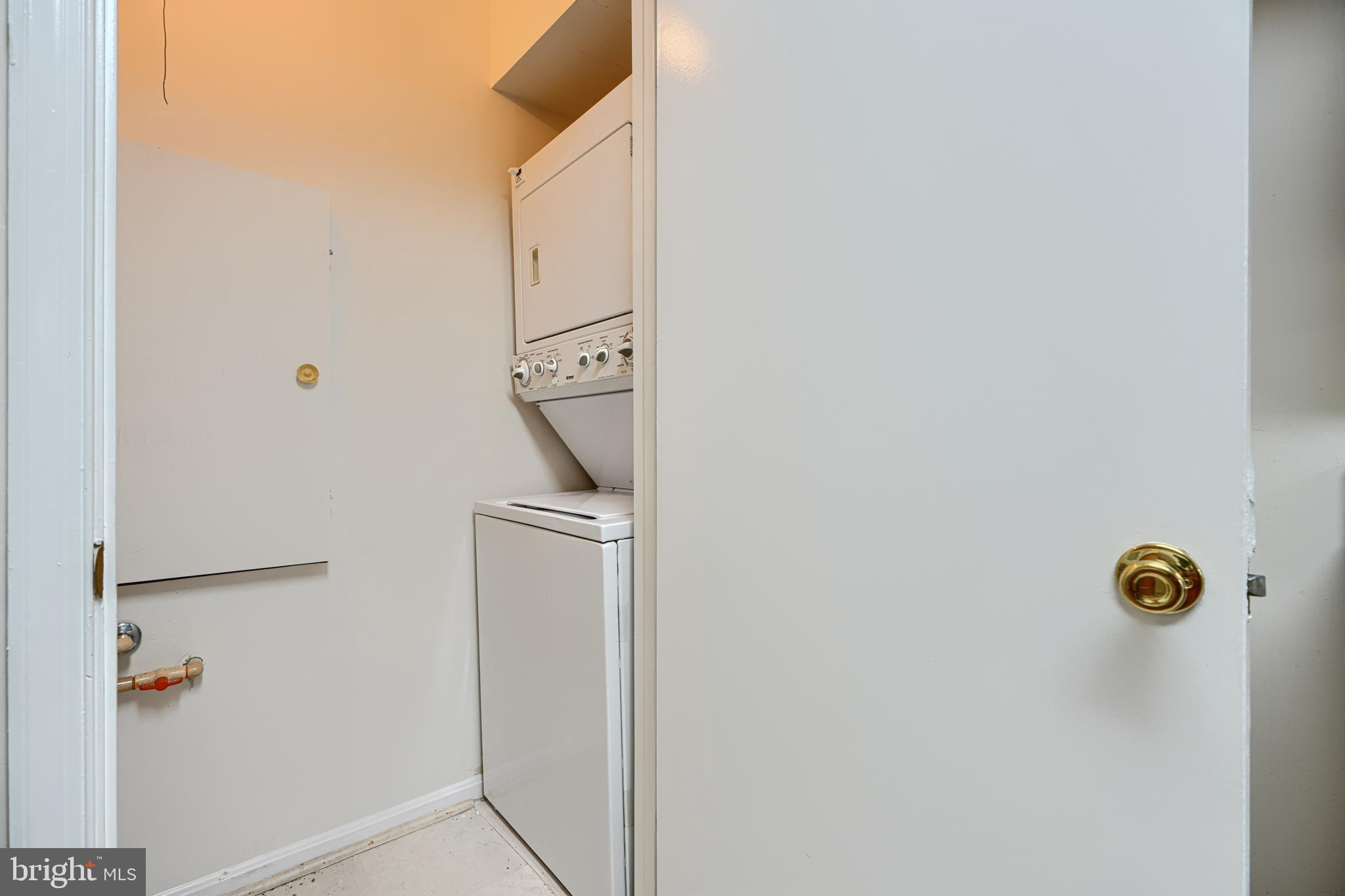 LONGMEAD CROSSING - Residential