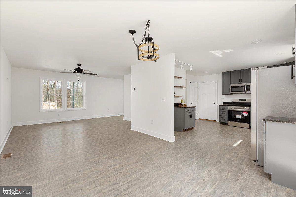 POTOMAC HILLS - Residential