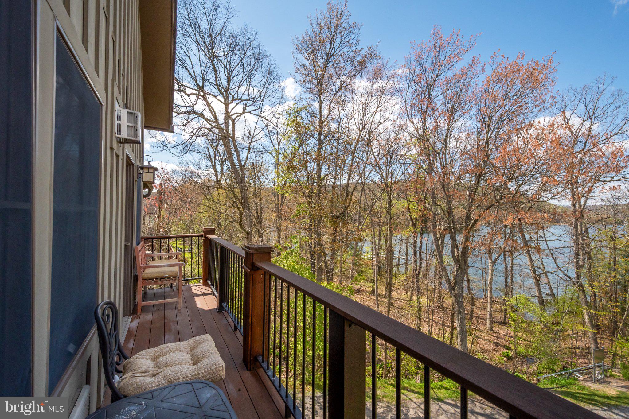 SILVER TREE SUITES - Residential