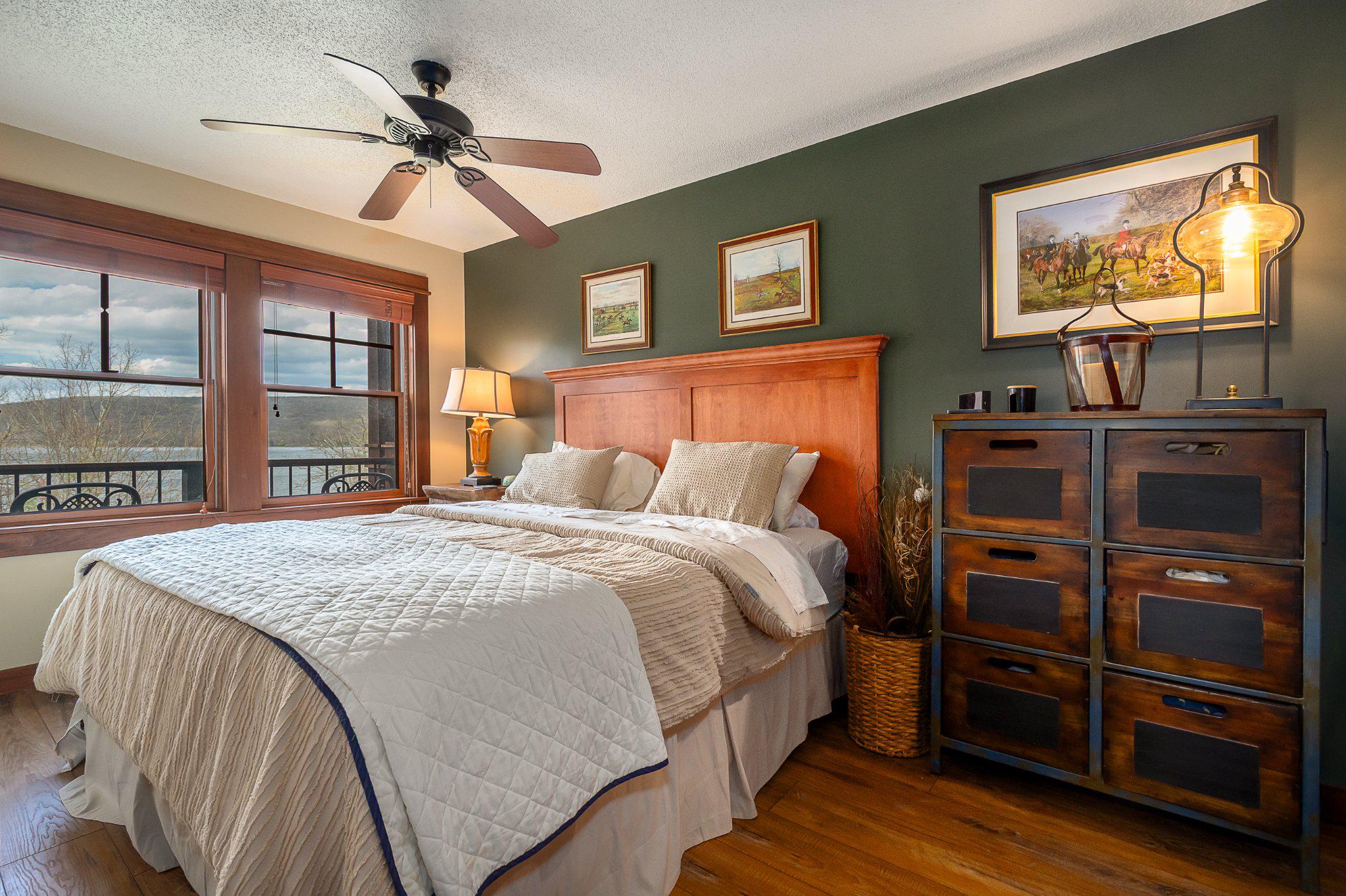 SILVER TREE SUITES - Residential