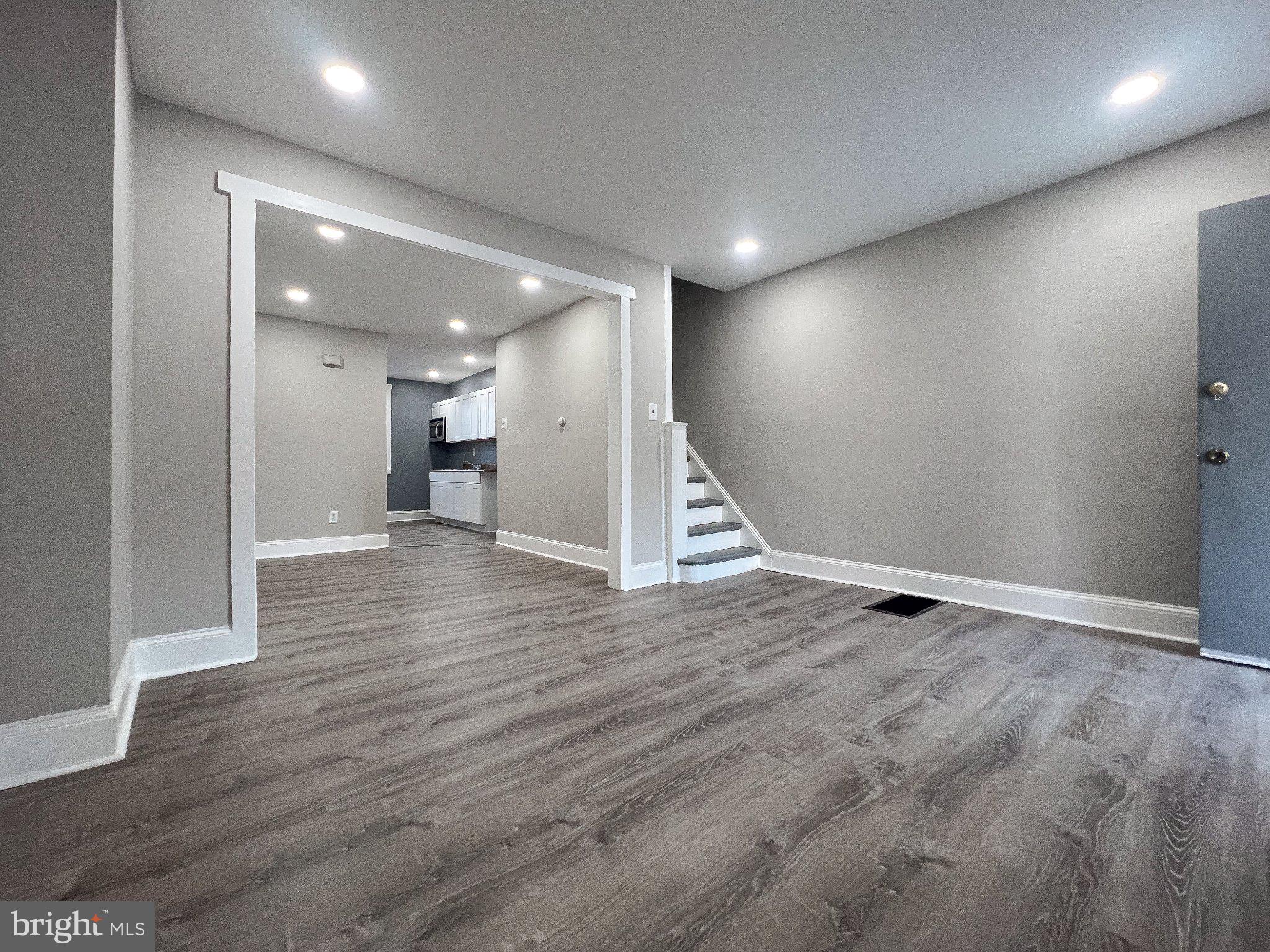 WEST OAK LANE - Residential