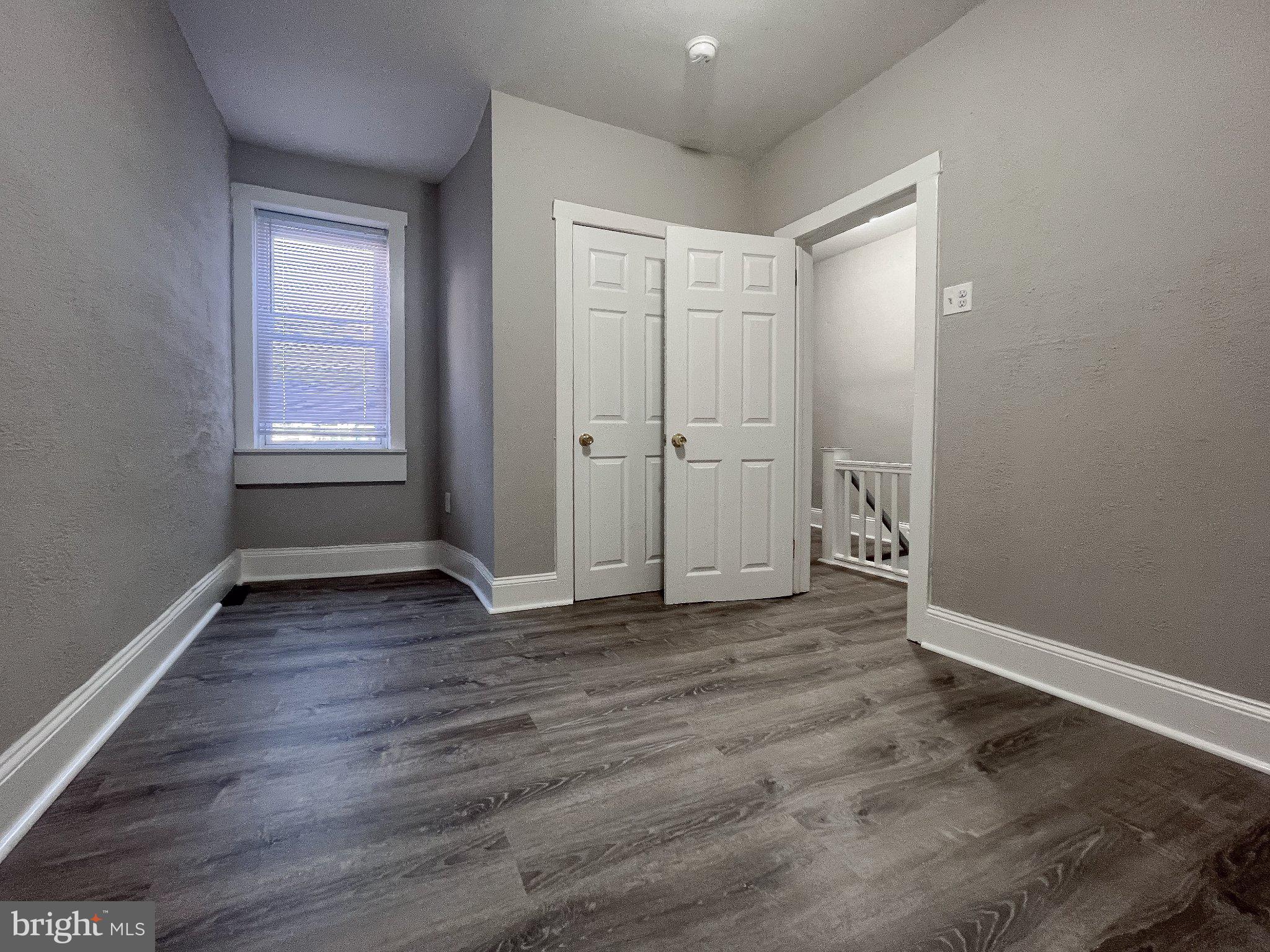 WEST OAK LANE - Residential