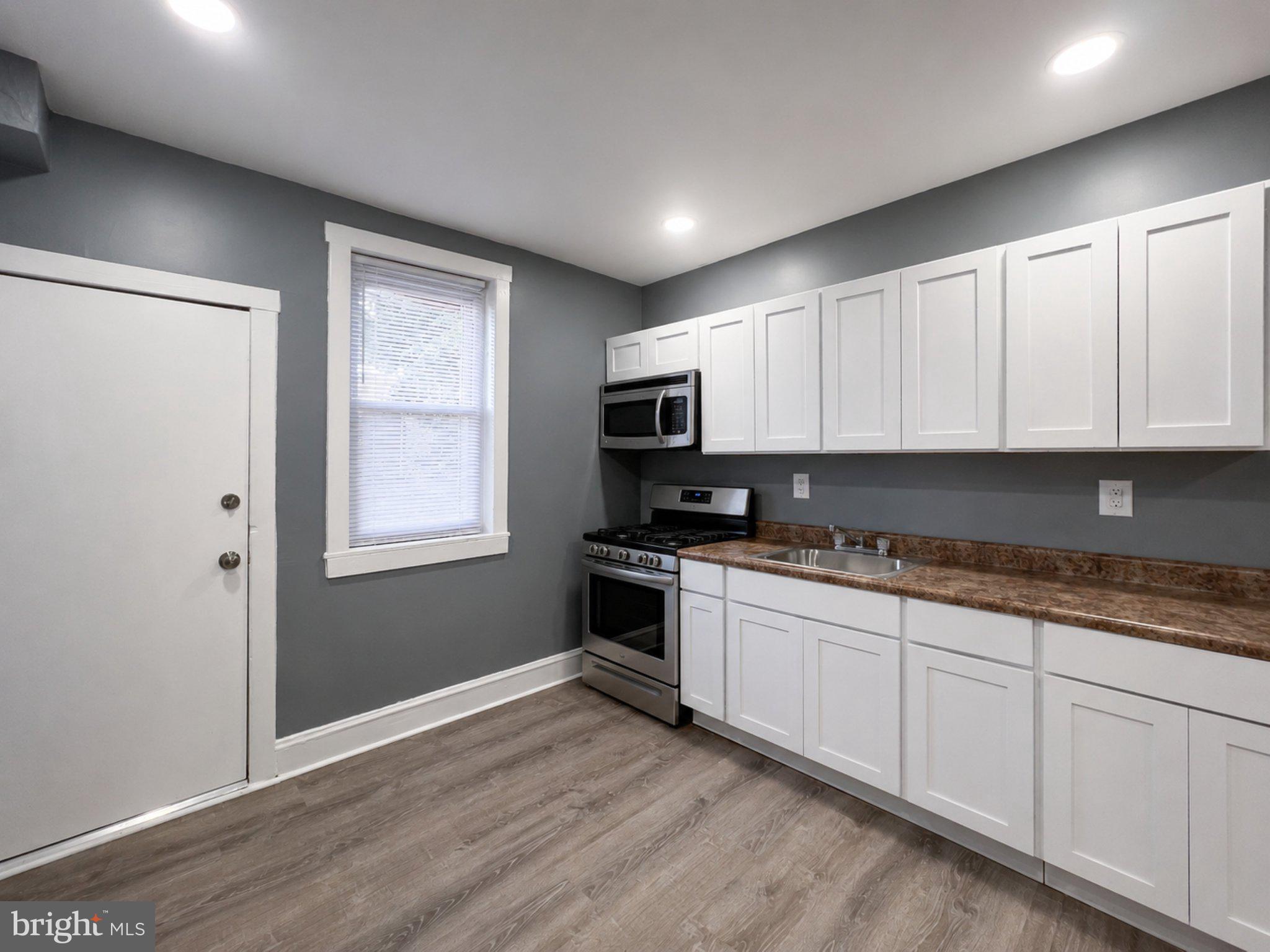 WEST OAK LANE - Residential