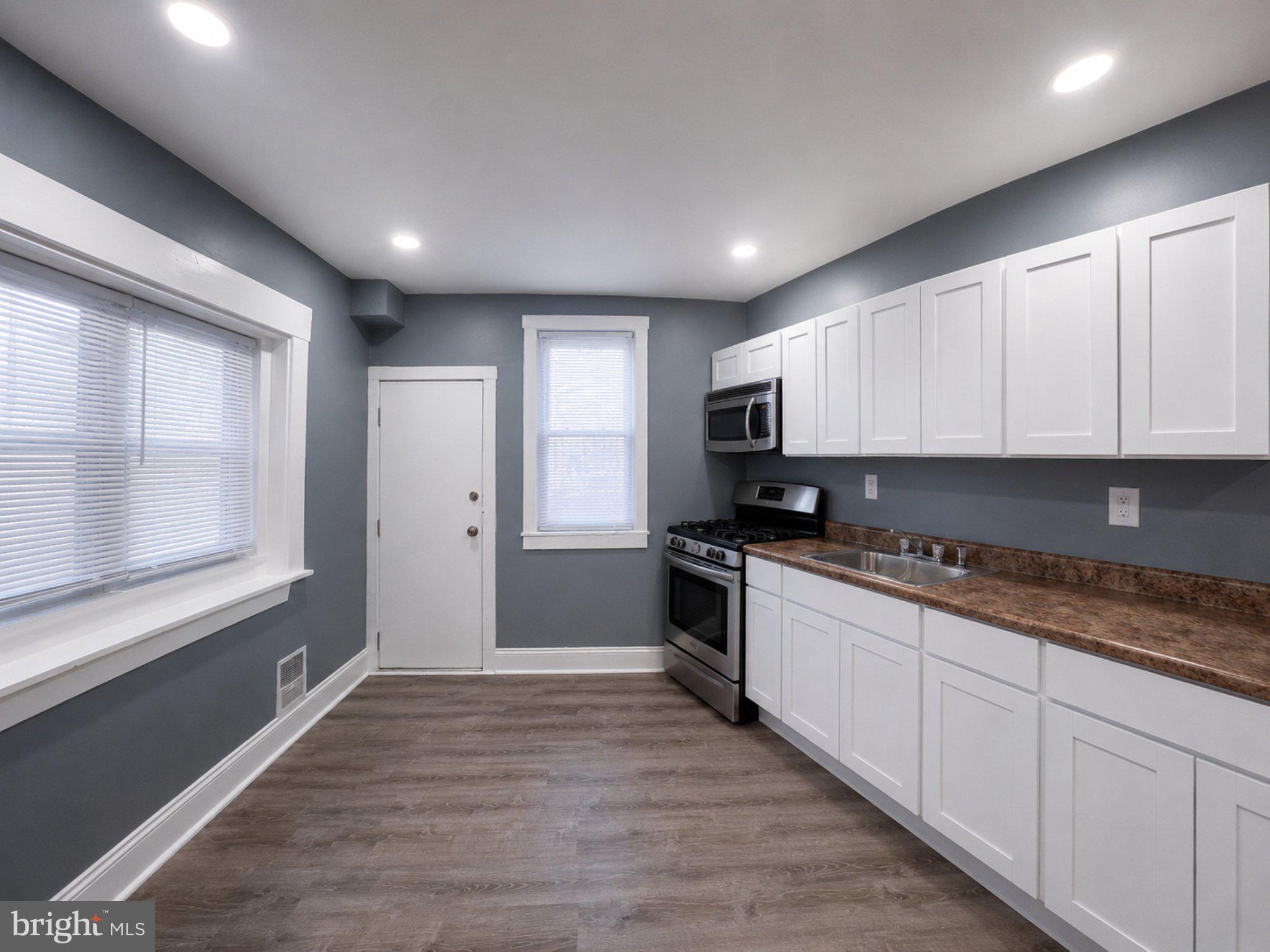 WEST OAK LANE - Residential